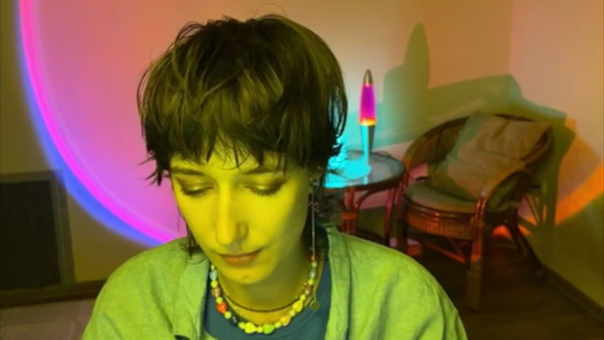 Gallery image thumbnail from LoooneyTunes's myfreecams stream on, 07/01/2025, 18:57 image 4 of 20