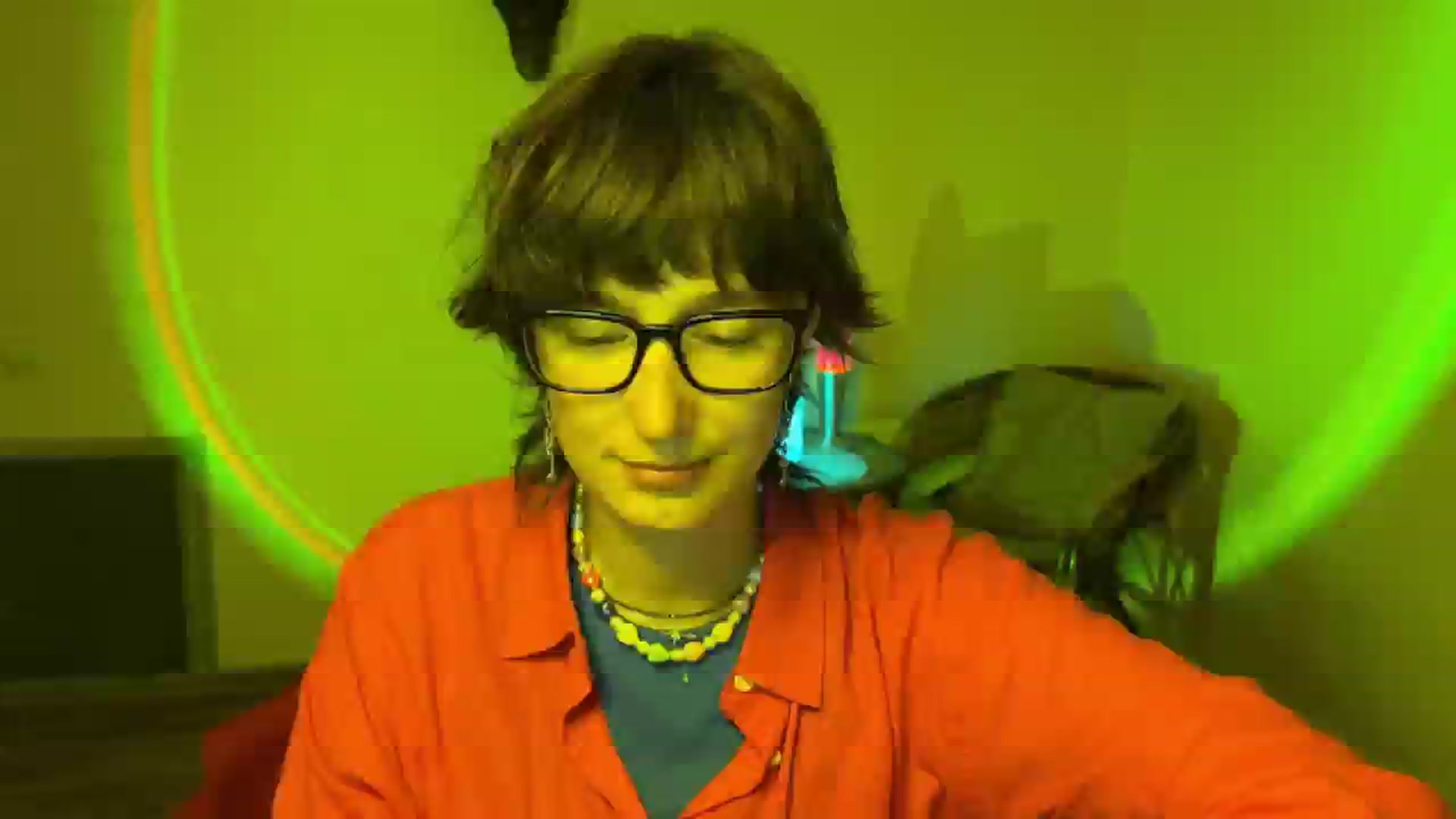Gallery image thumbnail from LoooneyTunes's myfreecams stream on, 07/06/2025, 20:29 image 1 of 20