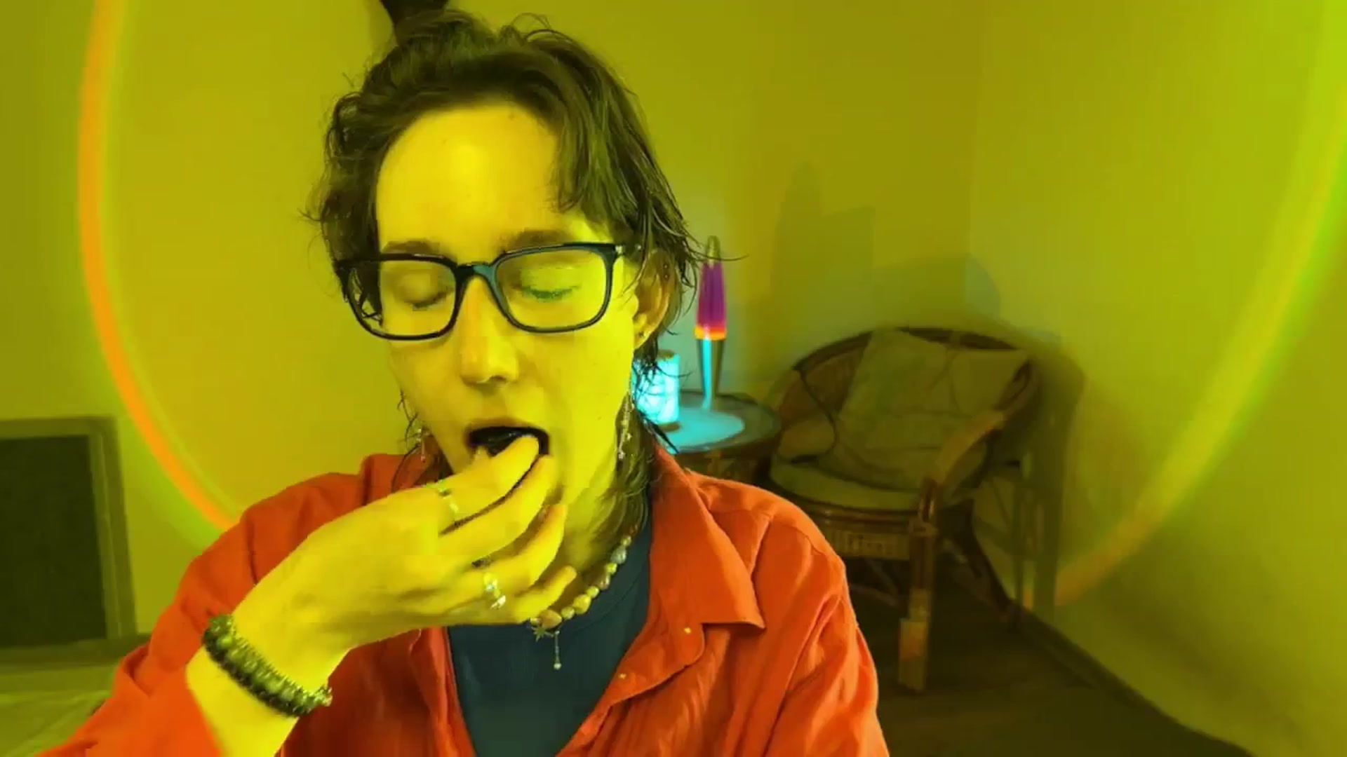 Gallery image thumbnail from LoooneyTunes's myfreecams stream on, 07/12/2025, 17:10 image 2 of 20