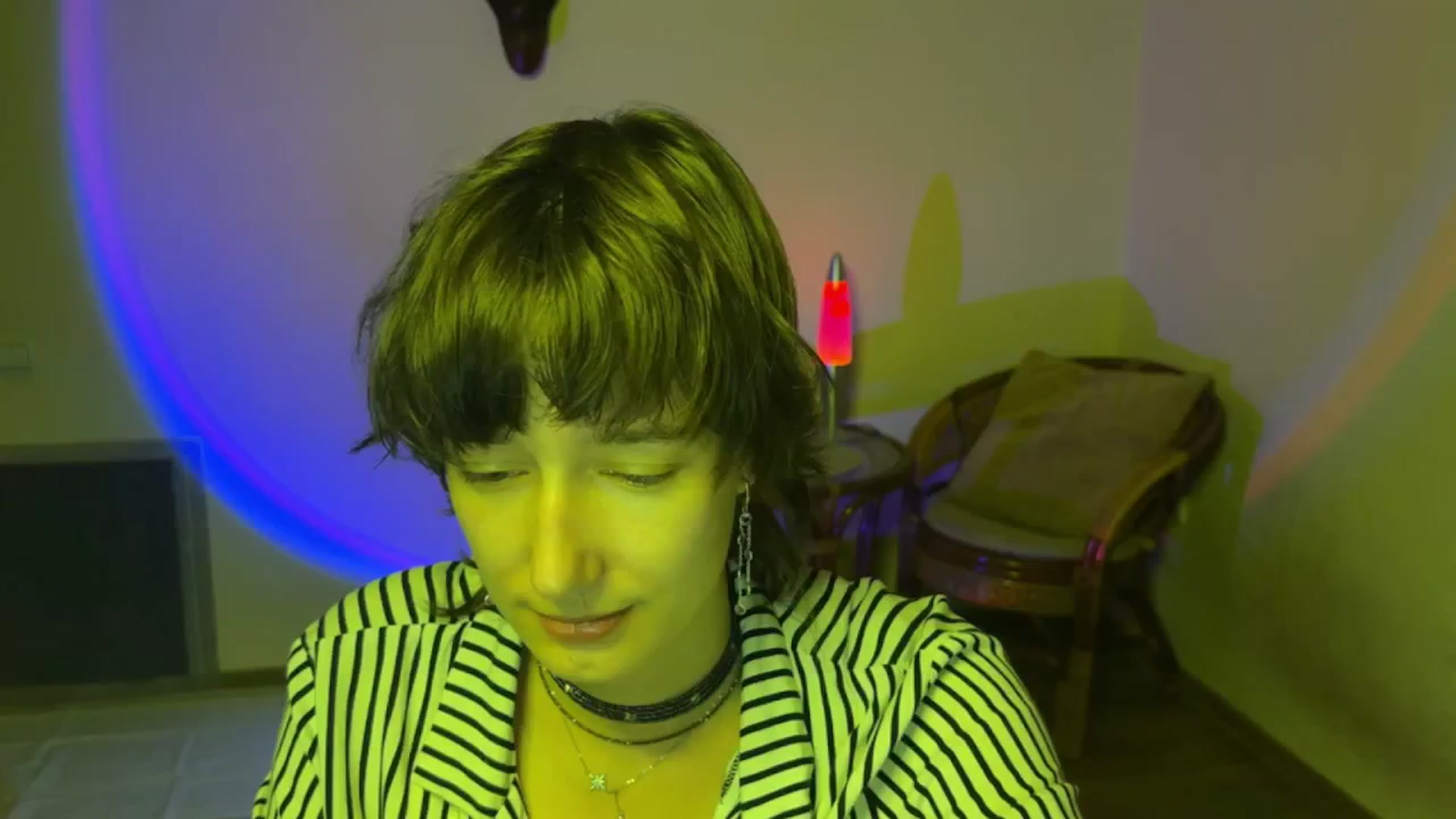 Gallery image thumbnail from LoooneyTunes's myfreecams stream on, 07/16/2025, 21:40 image 17 of 20