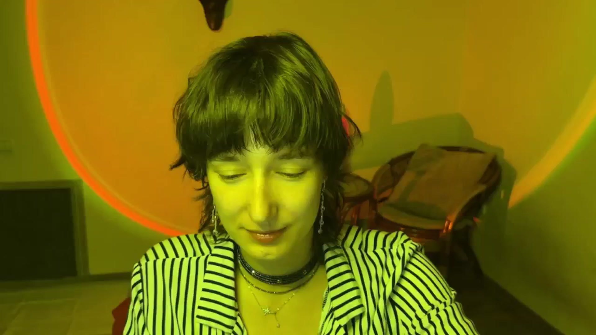 Gallery image thumbnail from LoooneyTunes's myfreecams stream on, 07/16/2025, 21:40 image 10 of 20