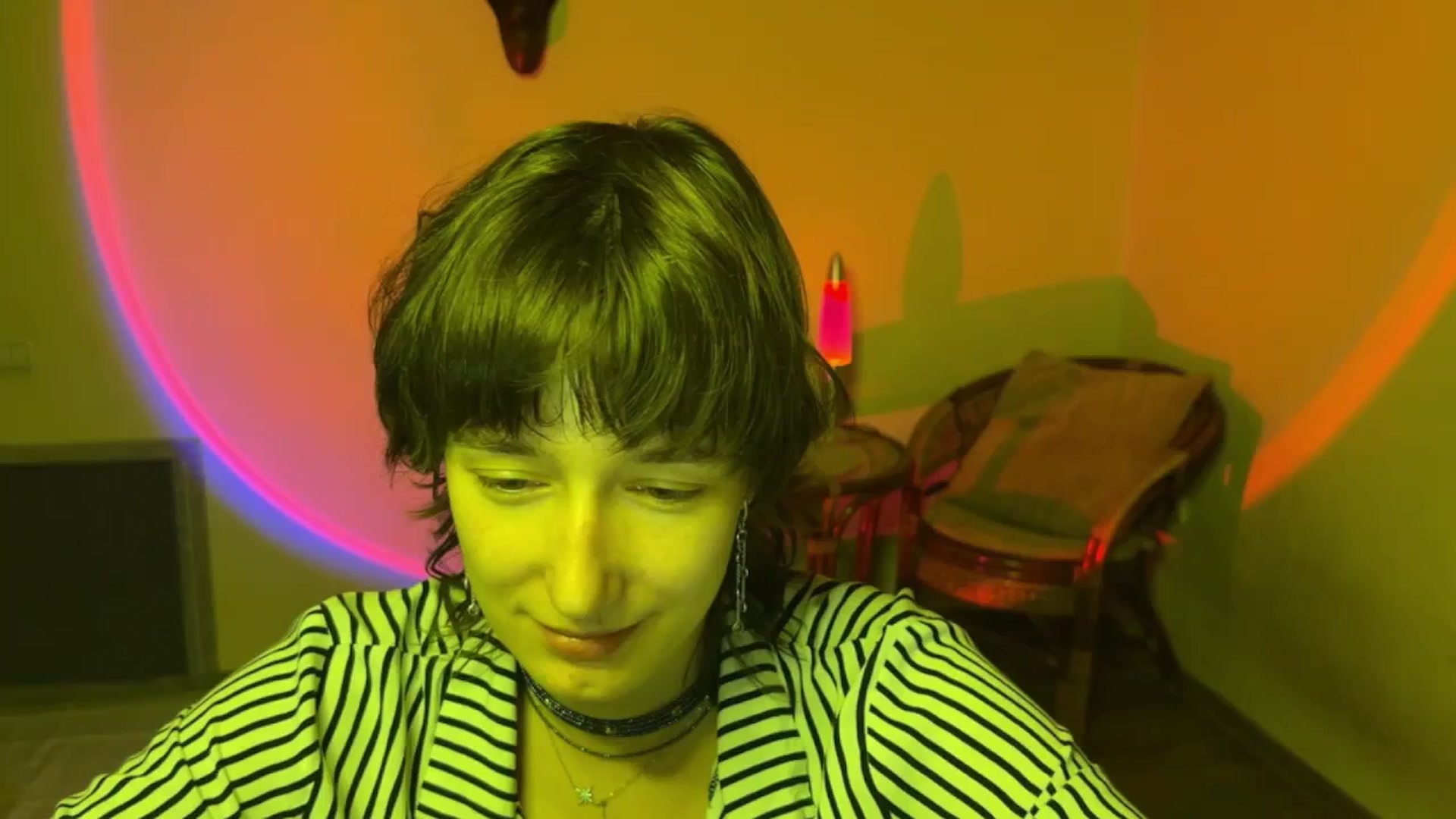 Gallery image thumbnail from LoooneyTunes's myfreecams stream on, 07/16/2025, 21:40 image 5 of 20
