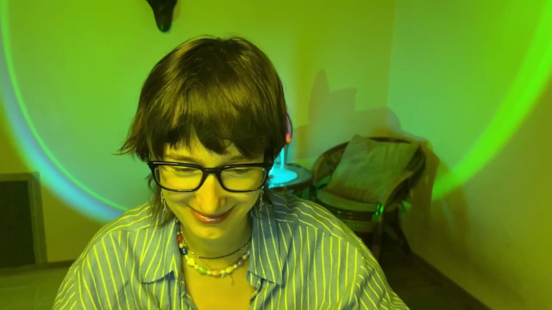Gallery image thumbnail from LoooneyTunes's myfreecams stream on, 07/17/2025, 12:25 image 7 of 20