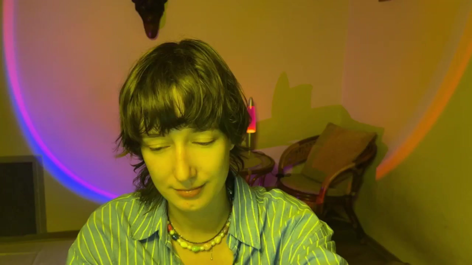 Gallery image thumbnail from LoooneyTunes's myfreecams stream on, 07/17/2025, 19:33 image 6 of 20