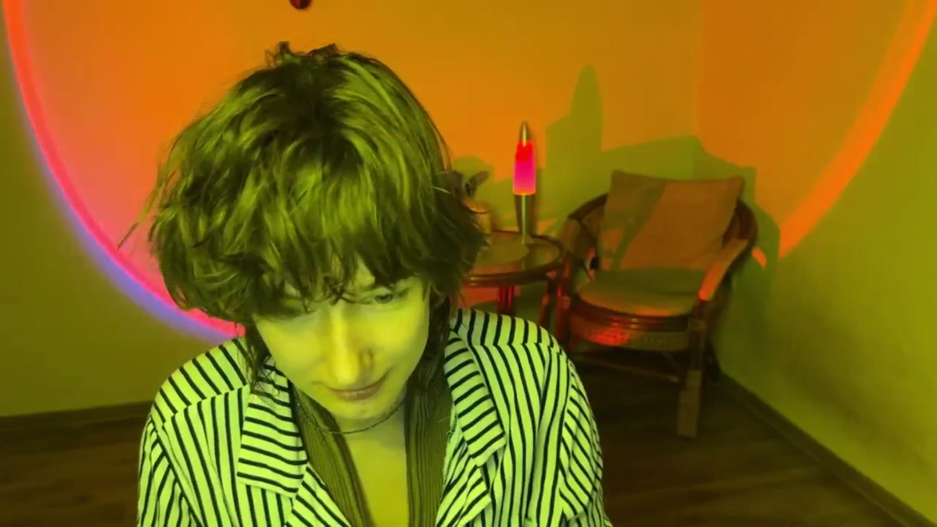 Gallery image thumbnail from LoooneyTunes's myfreecams stream on, 07/30/2025, 16:59 image 17 of 20