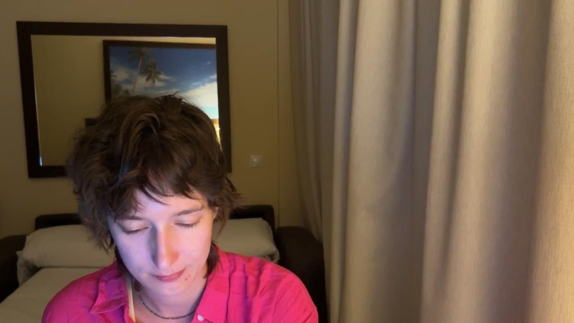 Gallery image thumbnail from LoooneyTunes's myfreecams stream on, 08/10/2025, 23:56 image 15 of 20