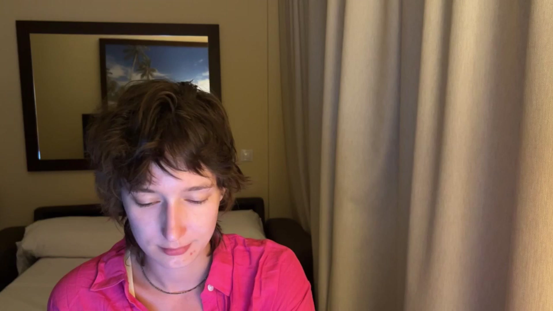 Gallery image thumbnail from LoooneyTunes's myfreecams stream on, 08/10/2025, 23:56 image 7 of 20