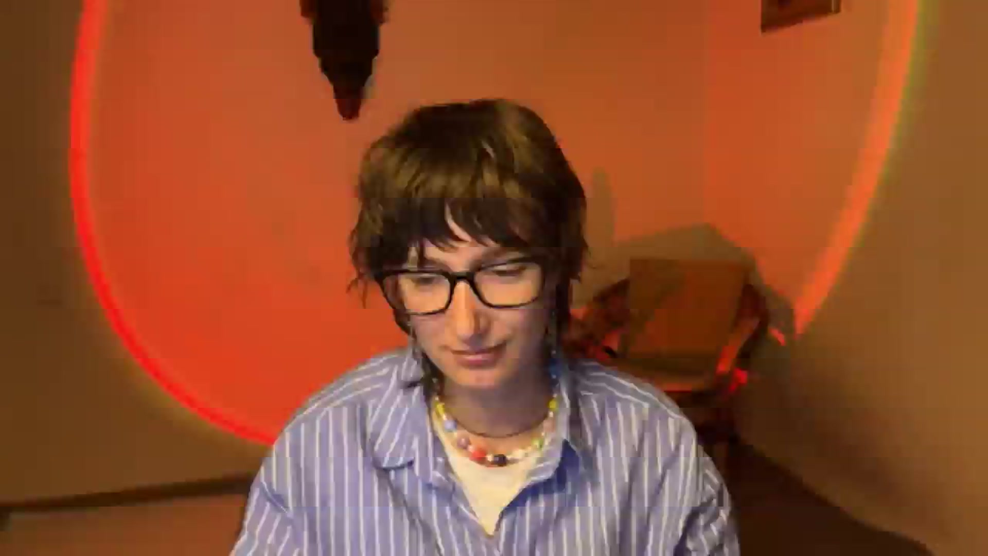 Gallery image thumbnail from LoooneyTunes's myfreecams stream on, 09/06/2025, 18:00 image 17 of 20