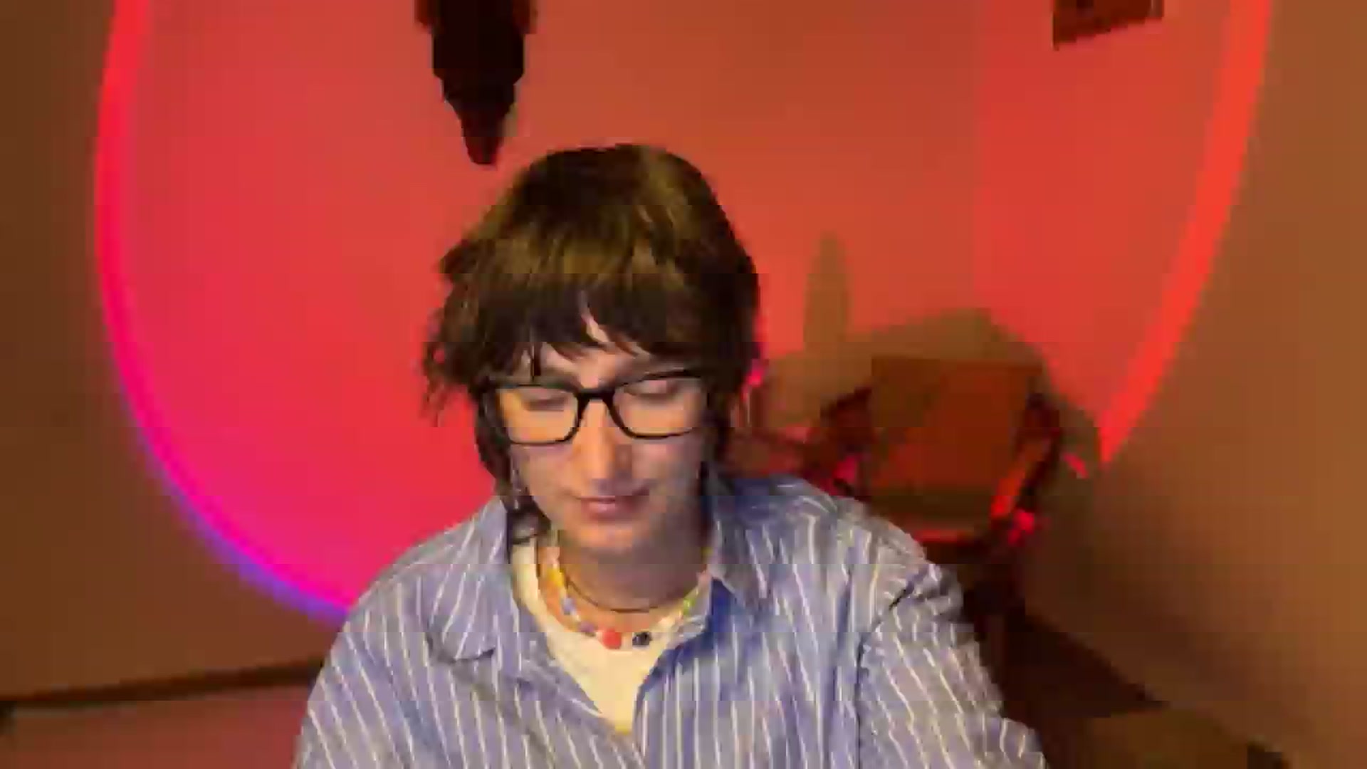 Gallery image thumbnail from LoooneyTunes's myfreecams stream on, 09/06/2025, 18:00 image 5 of 20