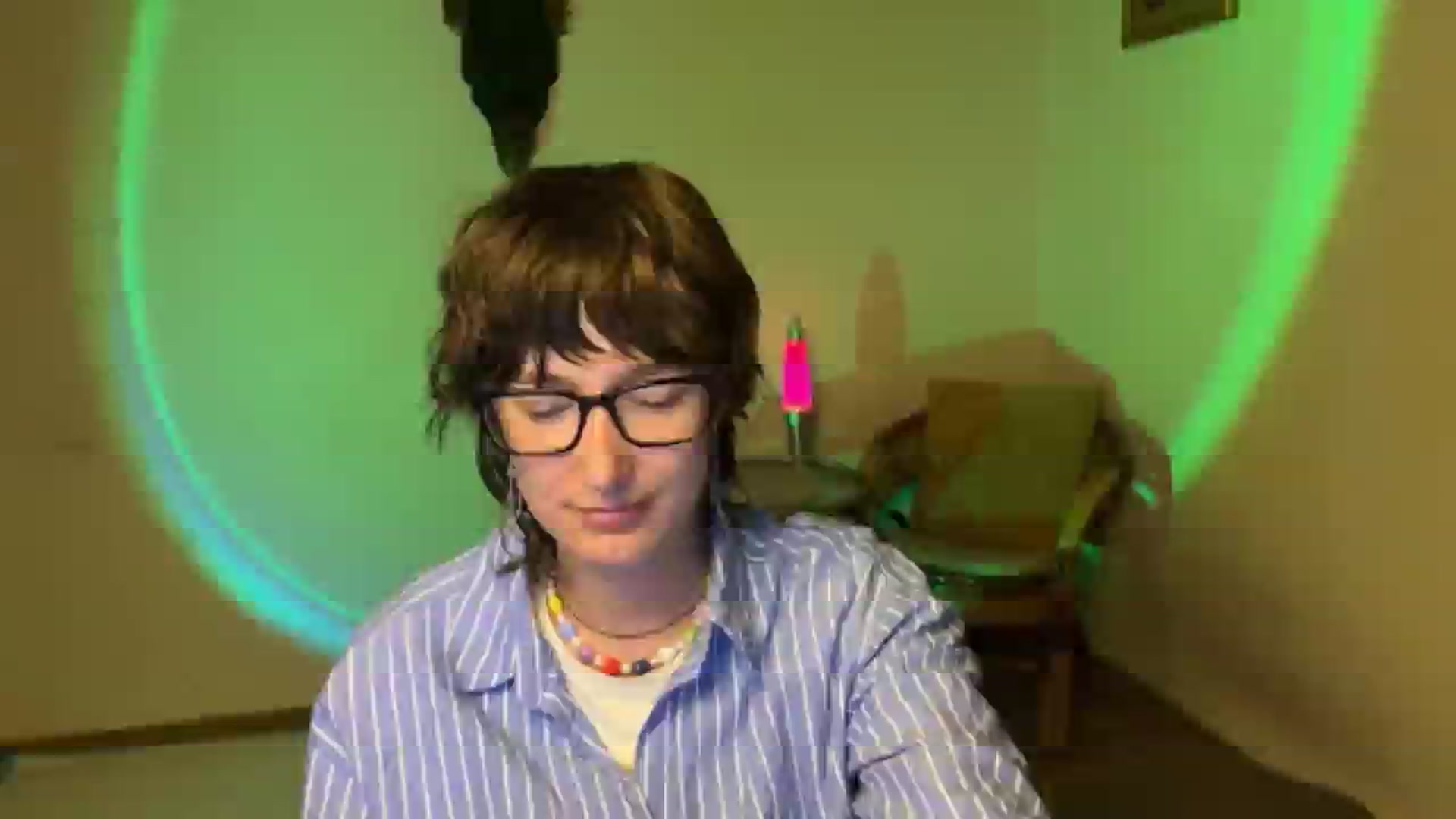 Gallery image thumbnail from LoooneyTunes's myfreecams stream on, 09/06/2025, 18:00 image 15 of 20