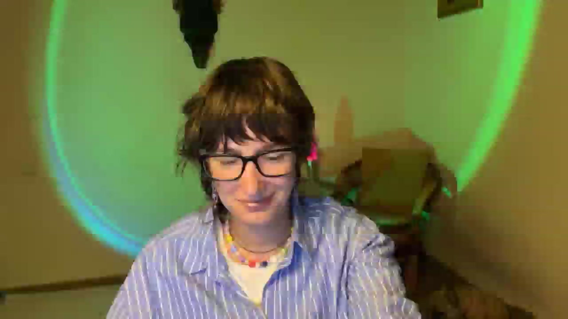 Gallery image thumbnail from LoooneyTunes's myfreecams stream on, 09/06/2025, 18:00 image 2 of 20