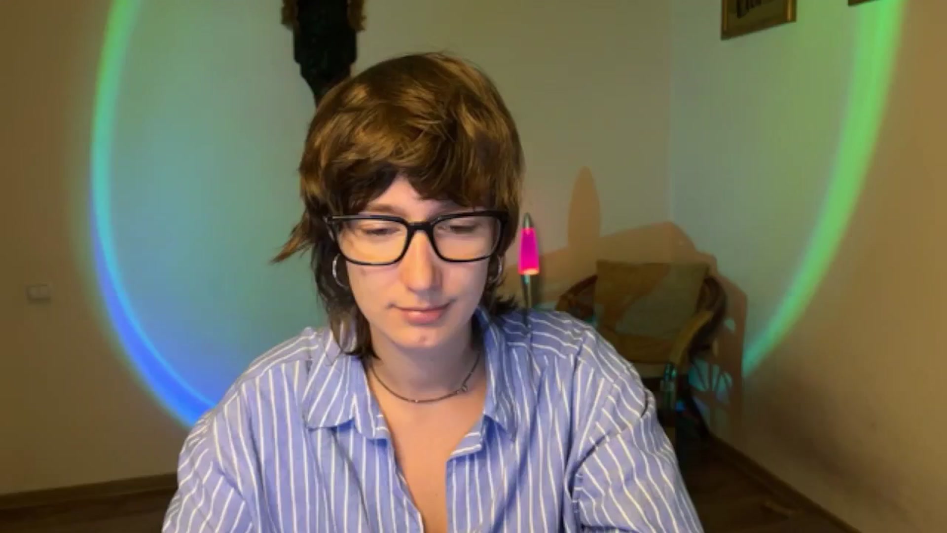 Gallery image thumbnail from LoooneyTunes's myfreecams stream on, 09/17/2025, 12:55 image 17 of 20