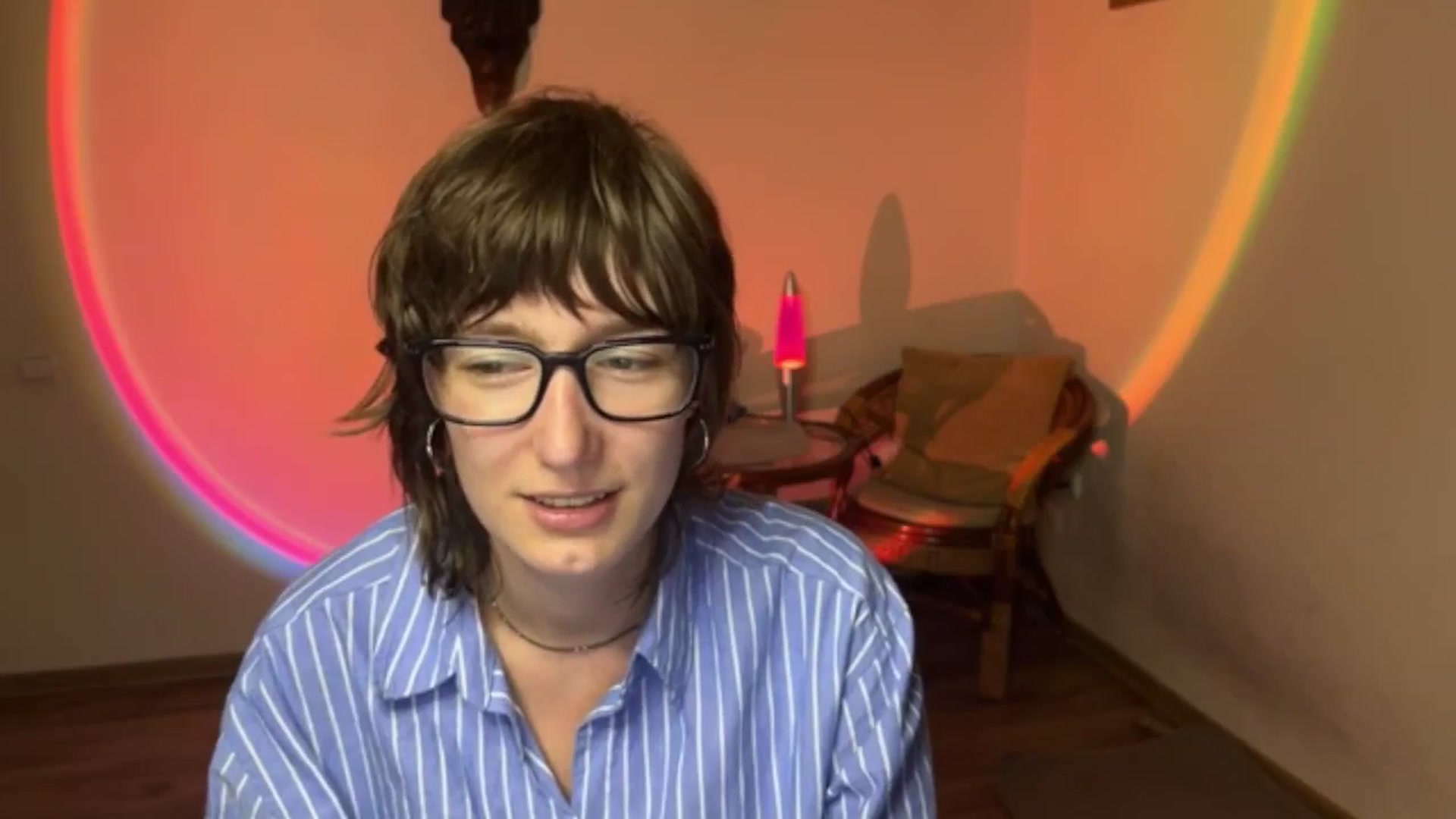Gallery image thumbnail from LoooneyTunes's myfreecams stream on, 09/17/2025, 17:28 image 6 of 20
