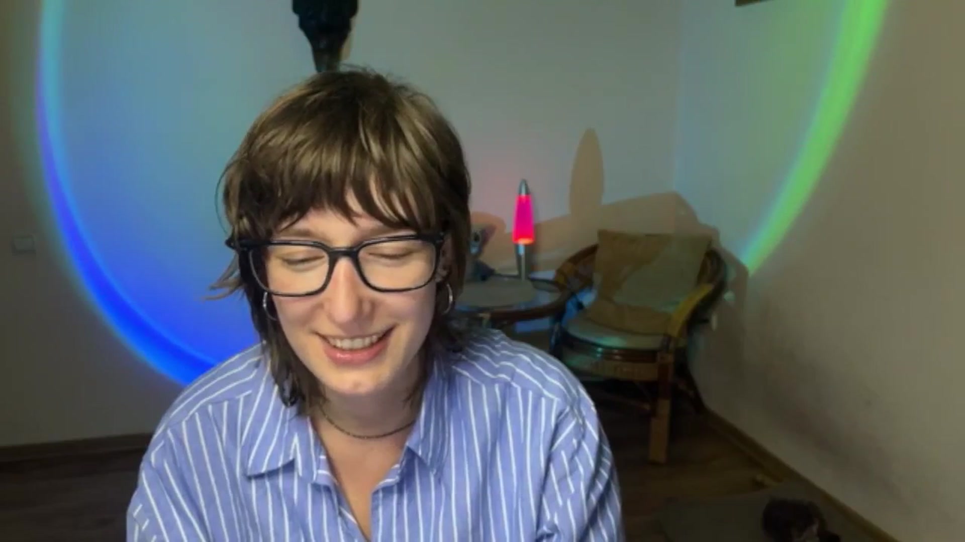 Gallery image thumbnail from LoooneyTunes's myfreecams stream on, 09/17/2025, 17:28 image 7 of 20