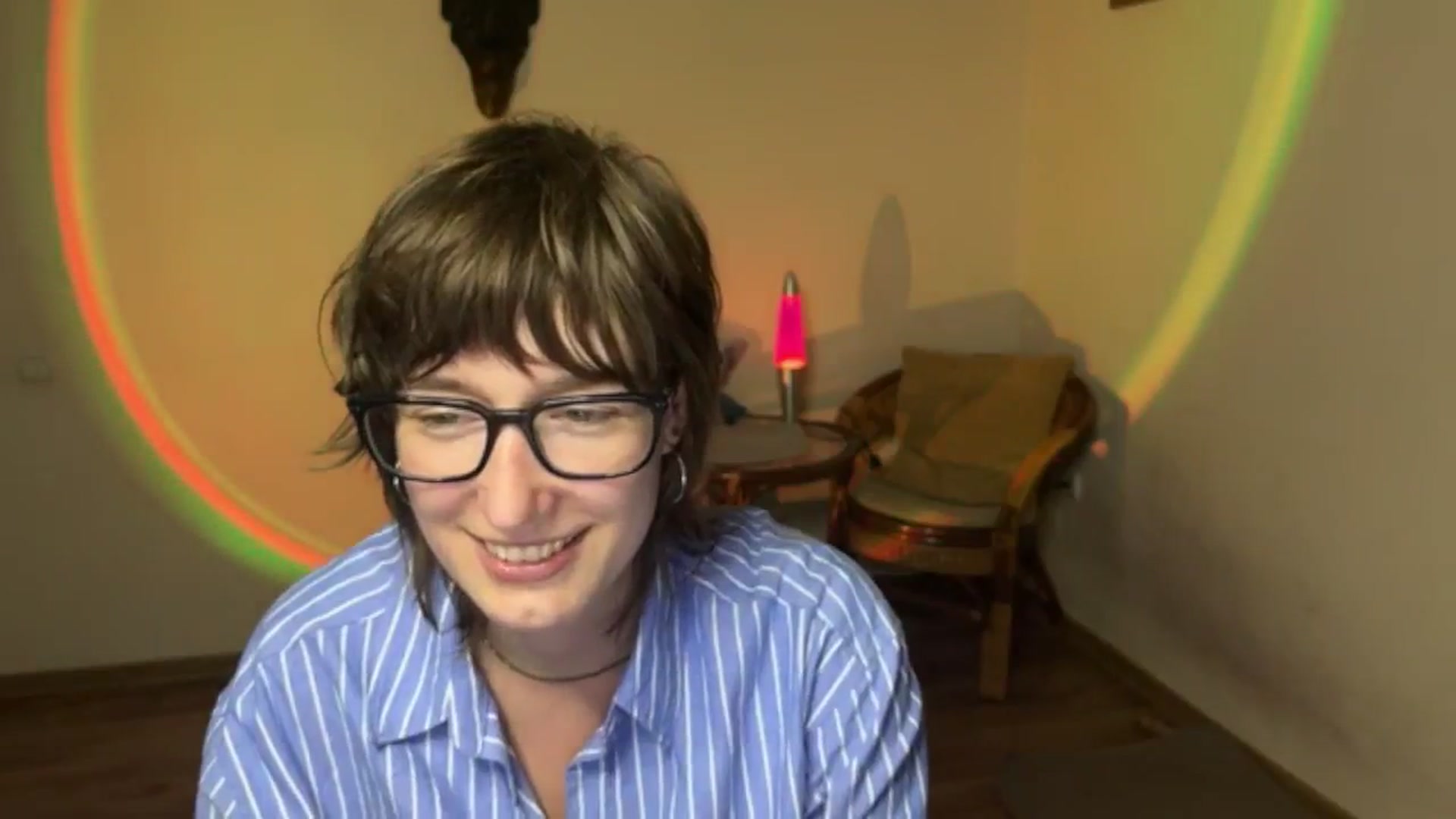 Gallery image thumbnail from LoooneyTunes's myfreecams stream on, 09/17/2025, 17:28 image 9 of 20