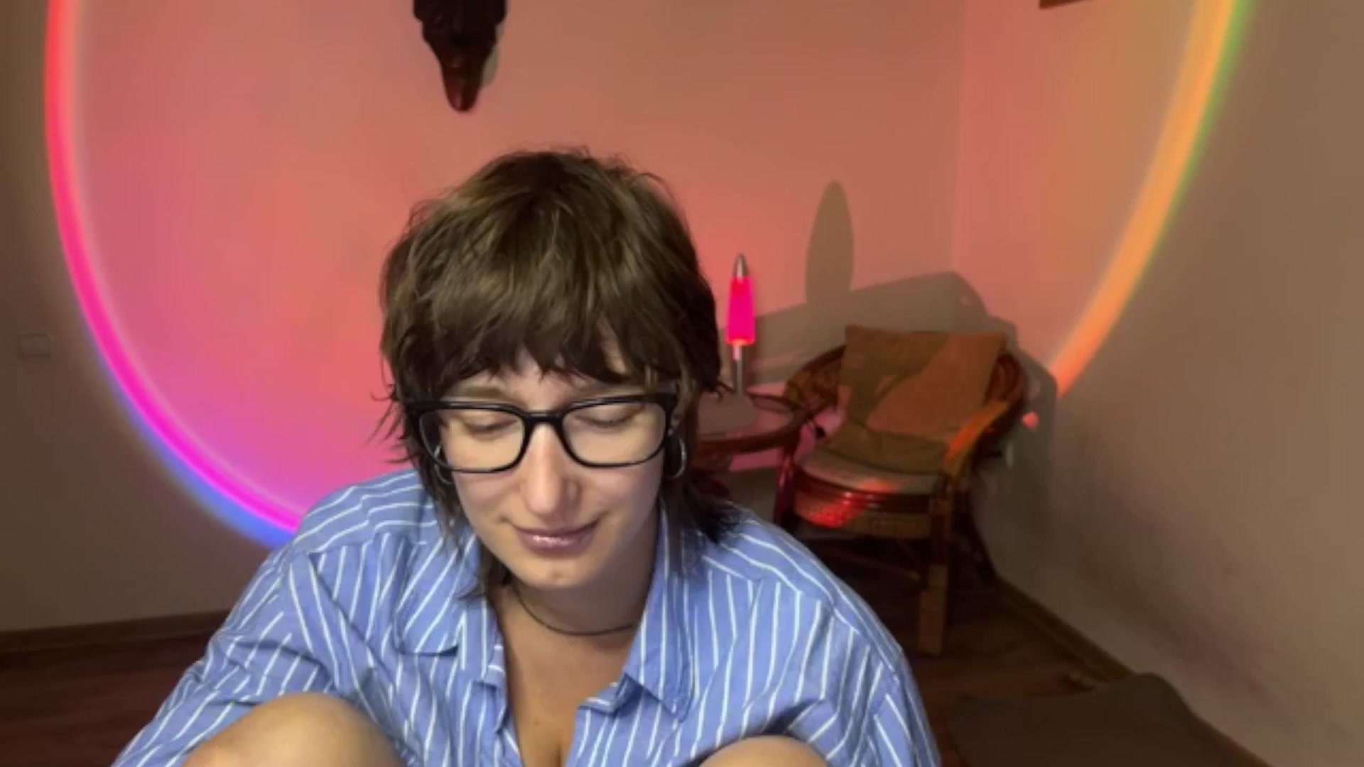 Gallery image thumbnail from LoooneyTunes's myfreecams stream on, 09/17/2025, 18:43 image 1 of 20