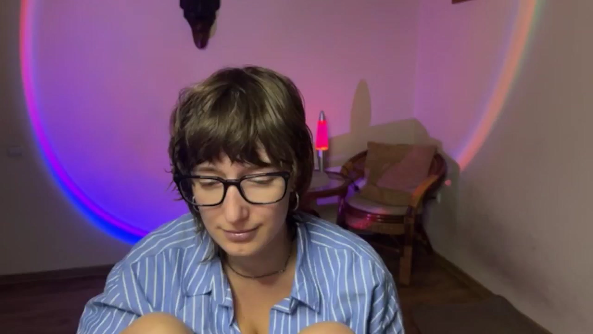 Gallery image thumbnail from LoooneyTunes's myfreecams stream on, 09/17/2025, 18:43 image 20 of 20
