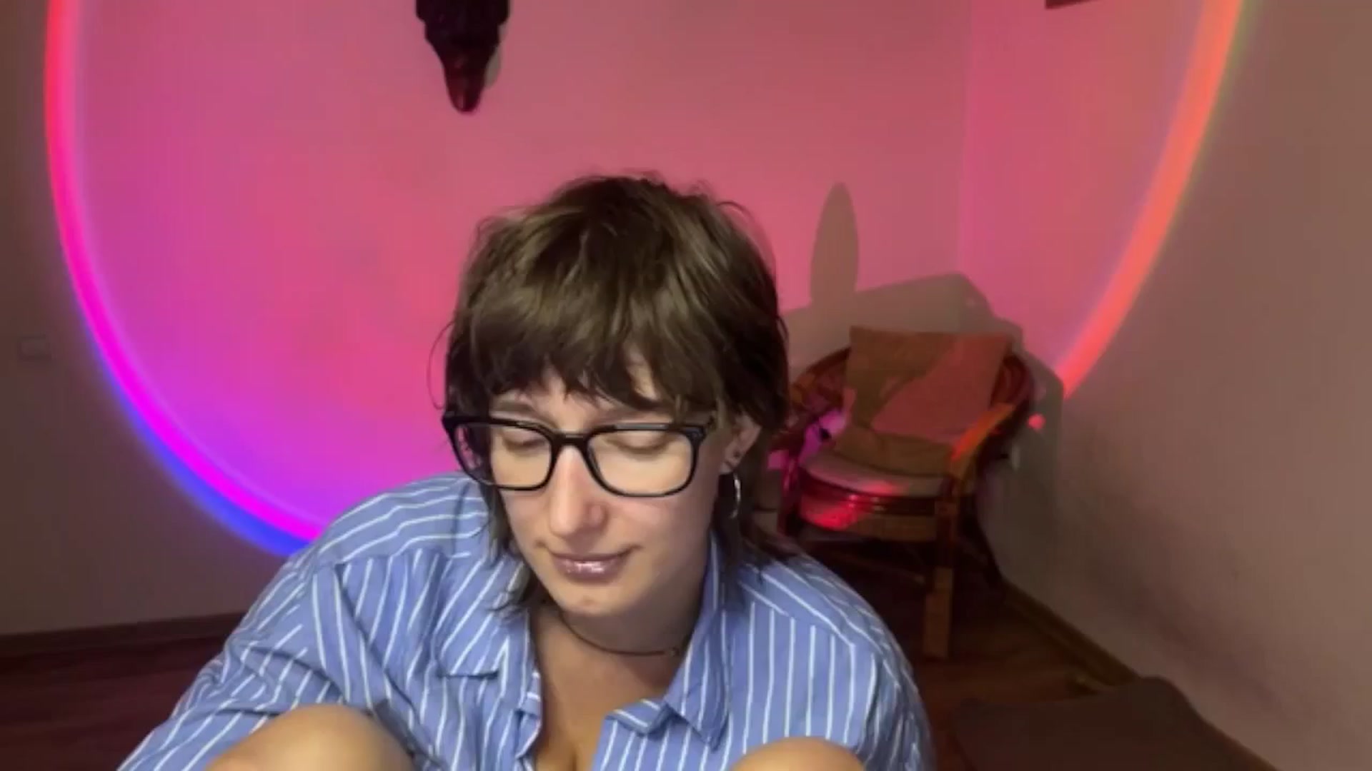 Gallery image thumbnail from LoooneyTunes's myfreecams stream on, 09/17/2025, 18:43 image 2 of 20