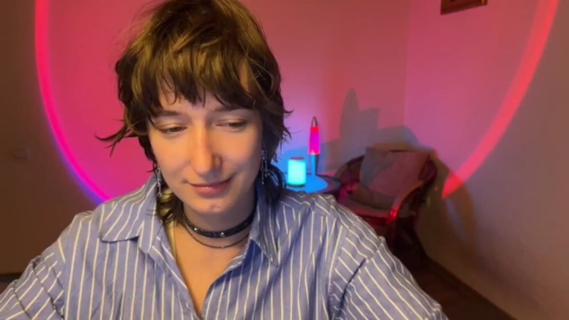Gallery image thumbnail from LoooneyTunes's myfreecams stream on, 09/23/2025, 24:14 image 18 of 20