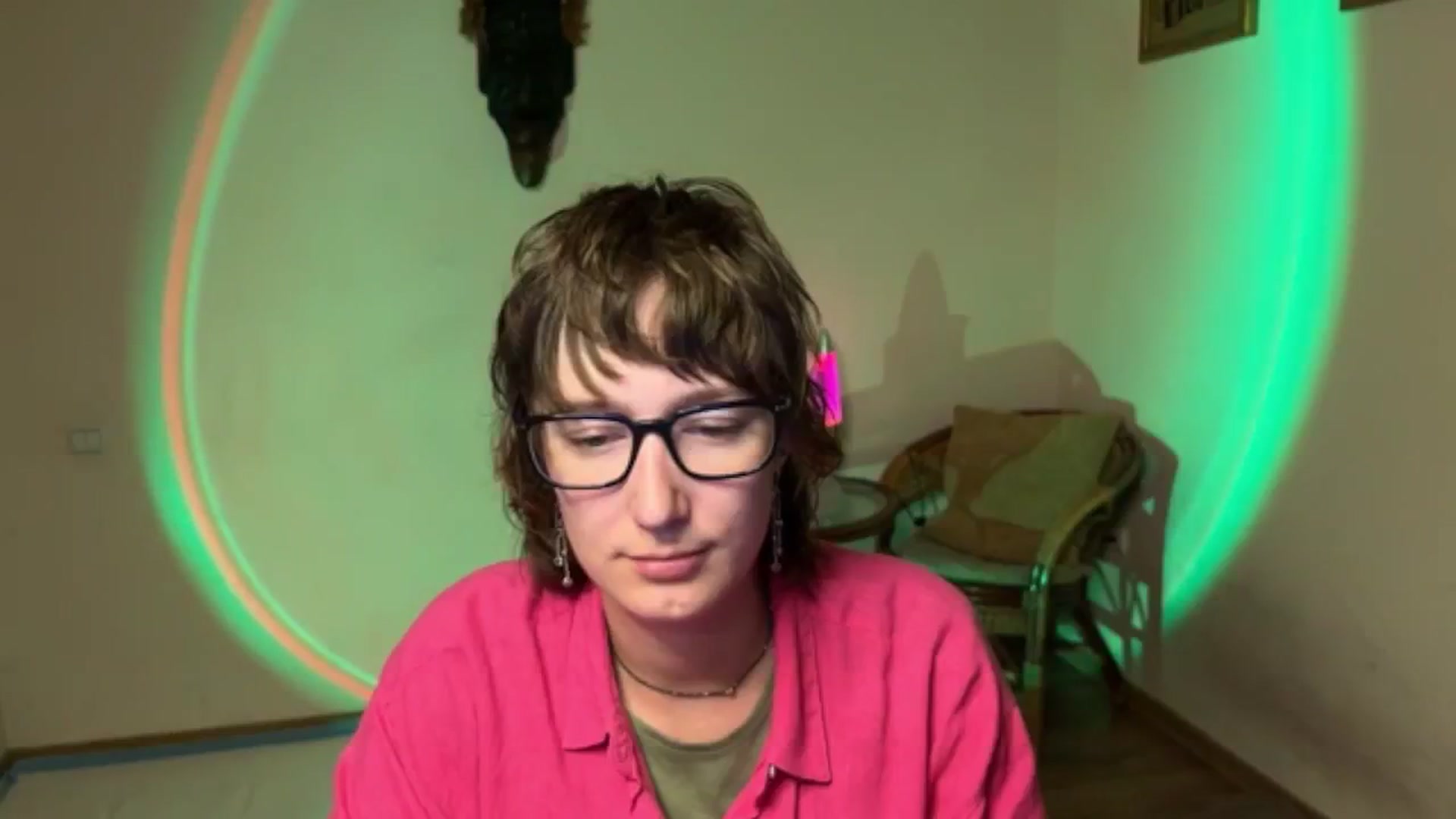 Gallery image thumbnail from LoooneyTunes's myfreecams stream on, 09/24/2025, 24:05 image 9 of 20