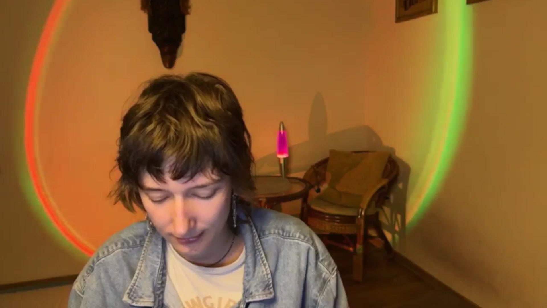 Gallery image thumbnail from LoooneyTunes's myfreecams stream on, 09/24/2025, 20:30 image 18 of 20