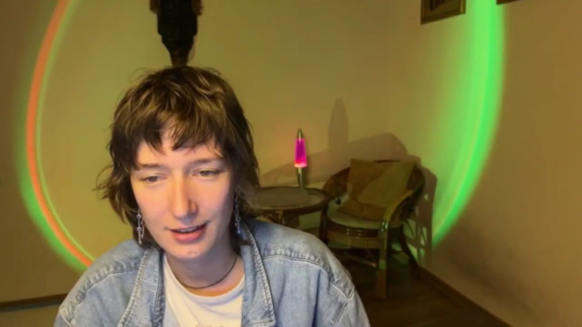 Gallery image thumbnail from LoooneyTunes's myfreecams stream on, 09/24/2025, 20:30 image 8 of 20