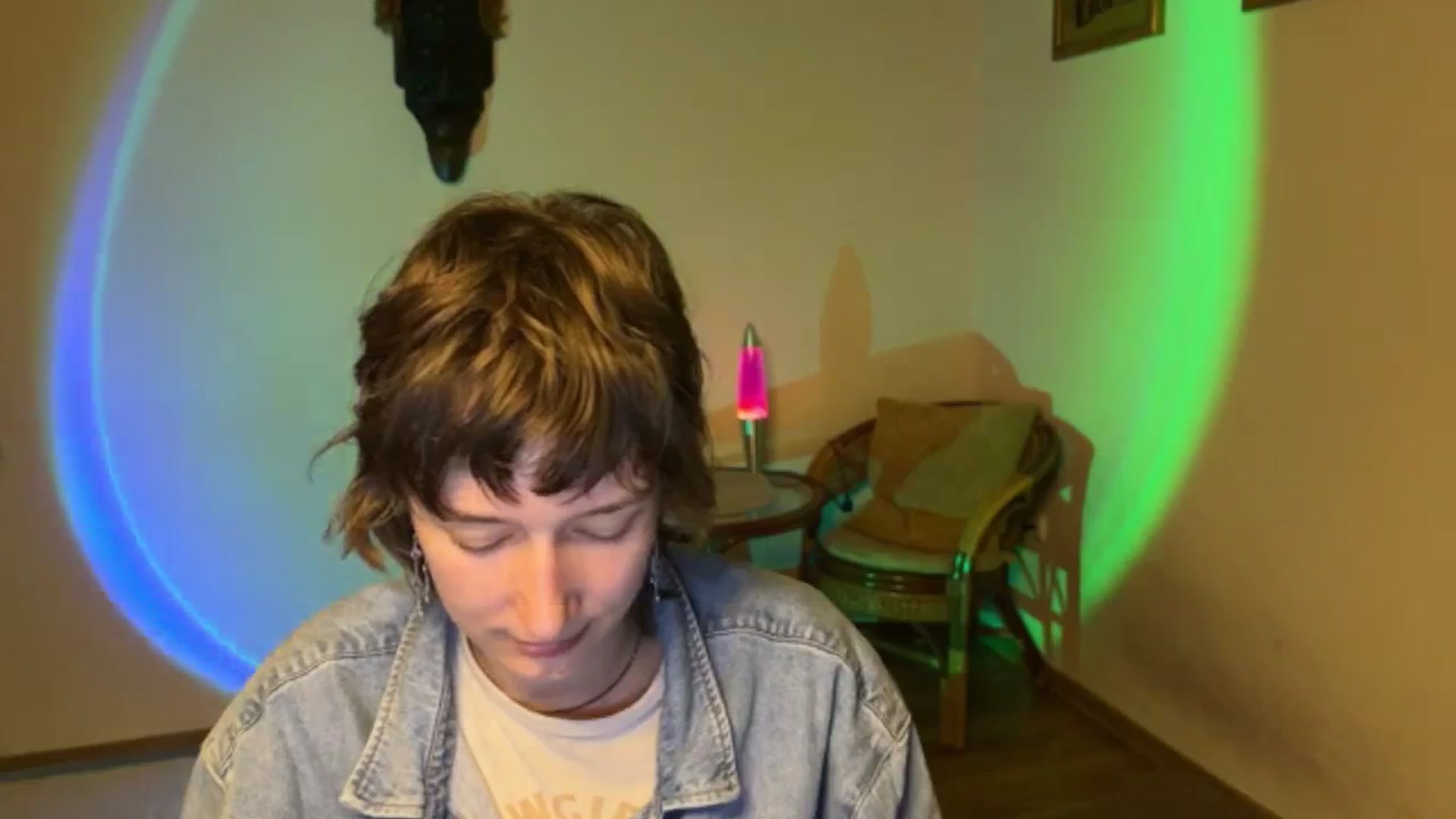 Gallery image thumbnail from LoooneyTunes's myfreecams stream on, 09/24/2025, 20:30 image 11 of 20