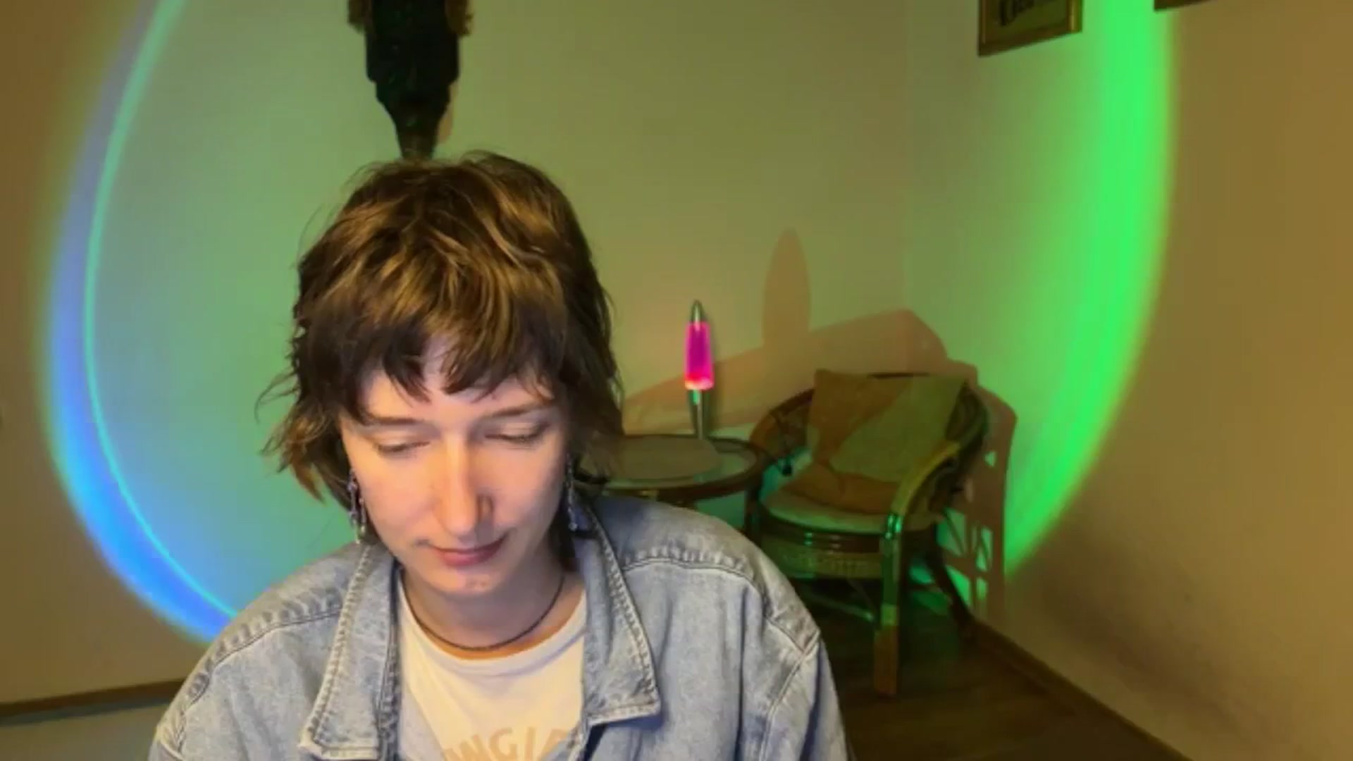 Gallery image thumbnail from LoooneyTunes's myfreecams stream on, 09/24/2025, 20:30 image 13 of 20