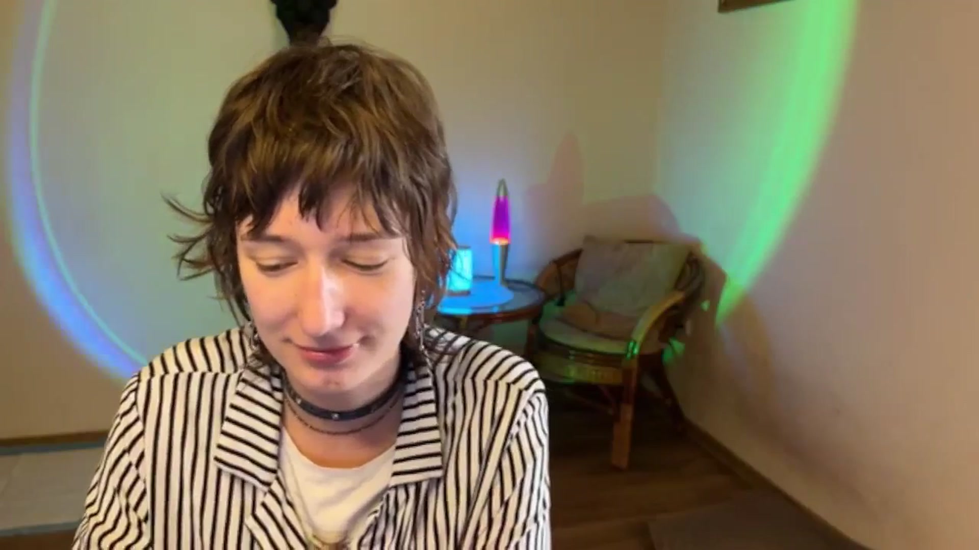Gallery image thumbnail from LoooneyTunes's myfreecams stream on, 09/25/2025, 13:21 image 10 of 20