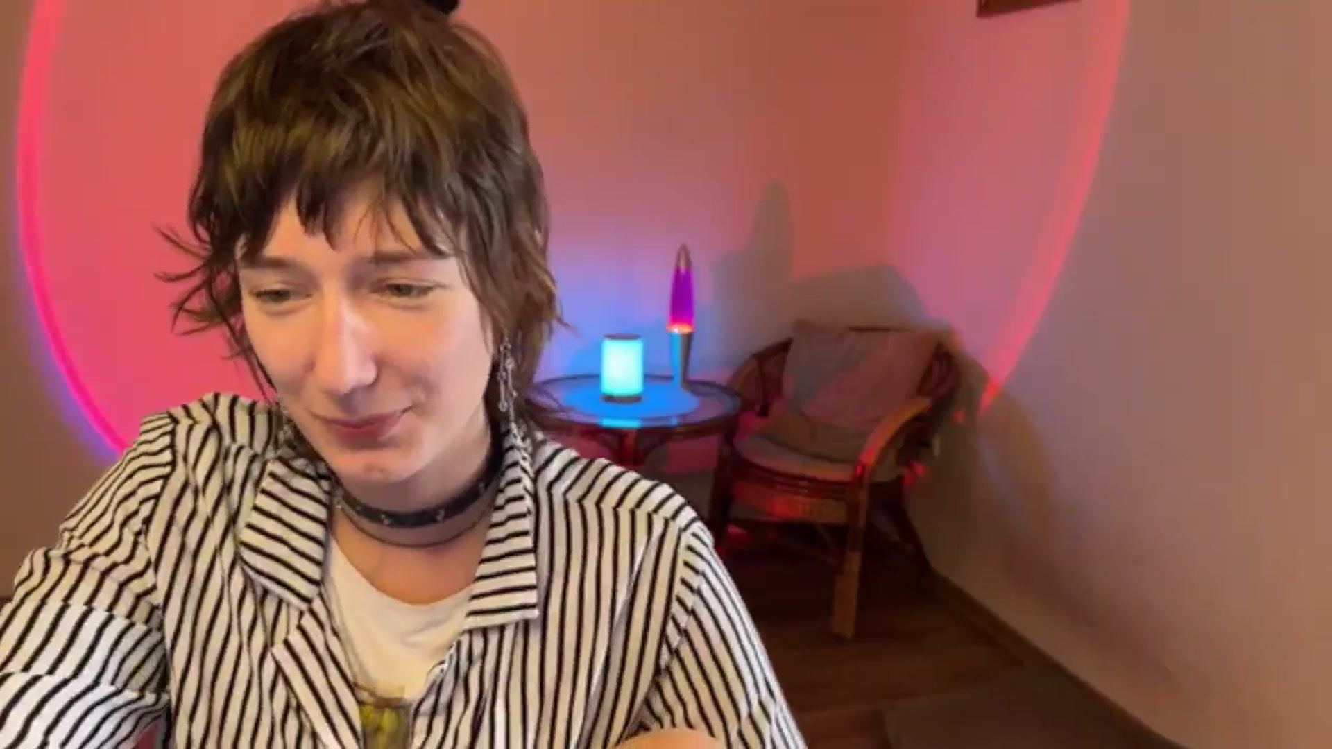 Gallery image thumbnail from LoooneyTunes's myfreecams stream on, 09/25/2025, 13:21 image 9 of 20