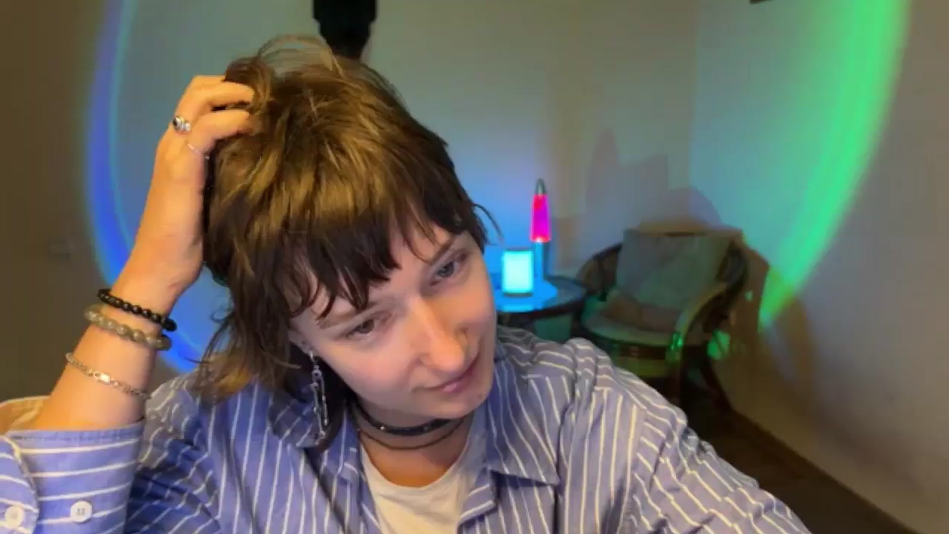 Gallery image thumbnail from LoooneyTunes's myfreecams stream on, 09/25/2025, 15:03 image 11 of 20