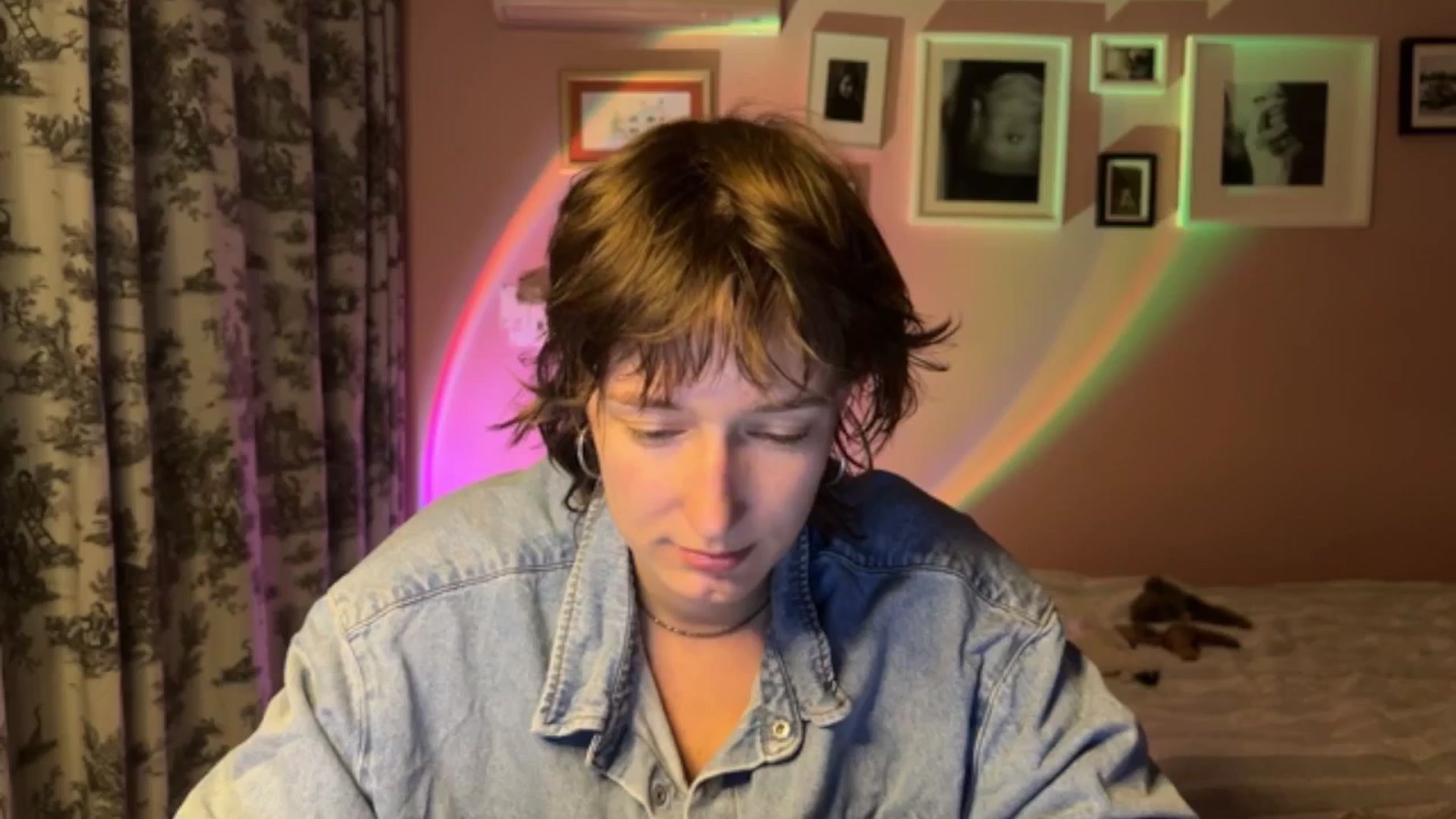 Gallery image thumbnail from LoooneyTunes's myfreecams stream on, 09/29/2025, 20:54 image 8 of 20