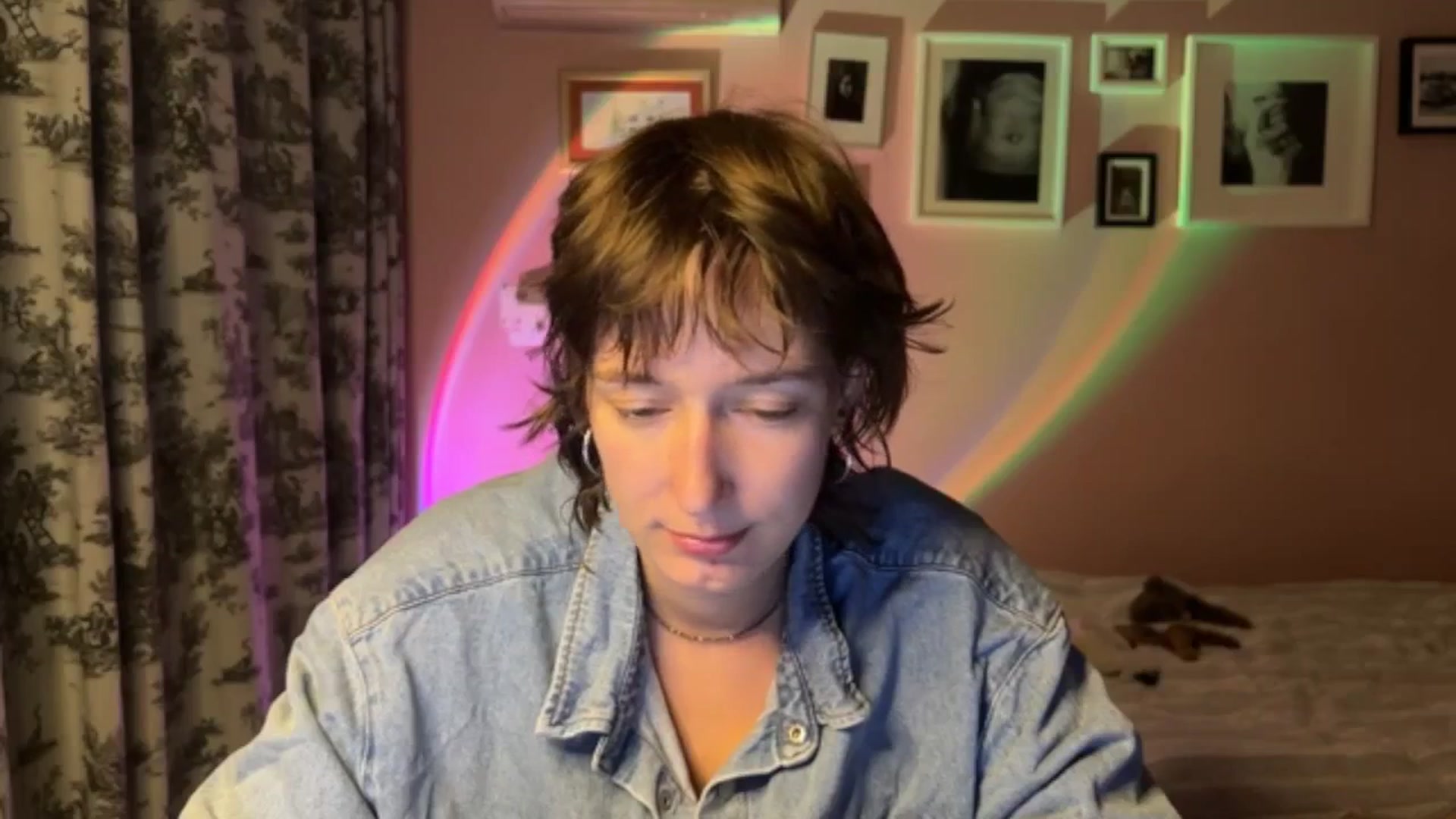Gallery image thumbnail from LoooneyTunes's myfreecams stream on, 09/29/2025, 20:54 image 11 of 20