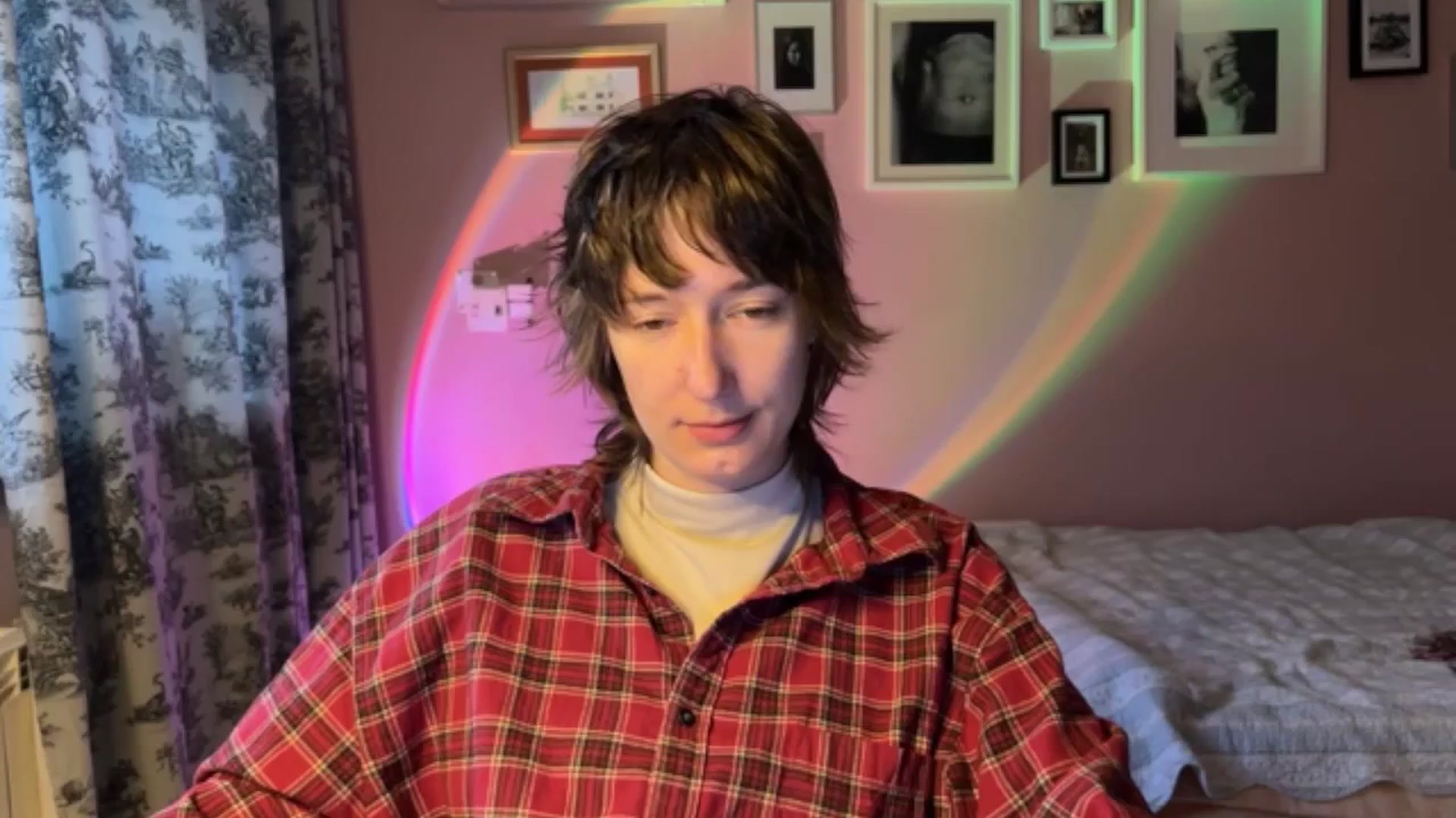 Gallery image thumbnail from LoooneyTunes's myfreecams stream on, 10/12/2025, 15:02 image 20 of 20
