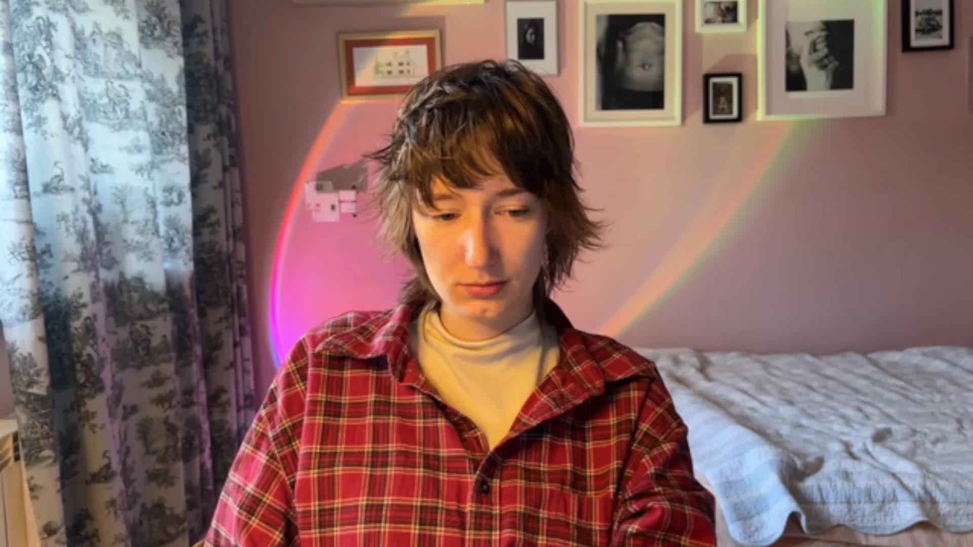 Gallery image thumbnail from LoooneyTunes's myfreecams stream on, 10/12/2025, 15:02 image 8 of 20