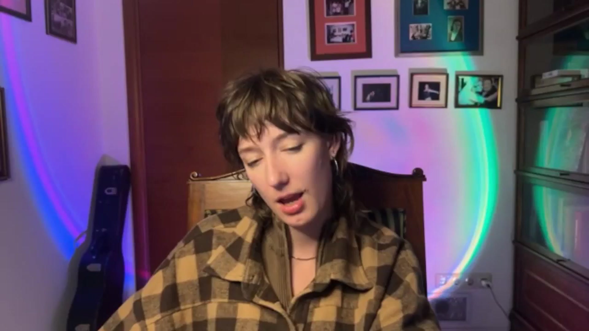 Gallery image thumbnail from LoooneyTunes's myfreecams stream on, 10/26/2025, 01:27 image 15 of 20