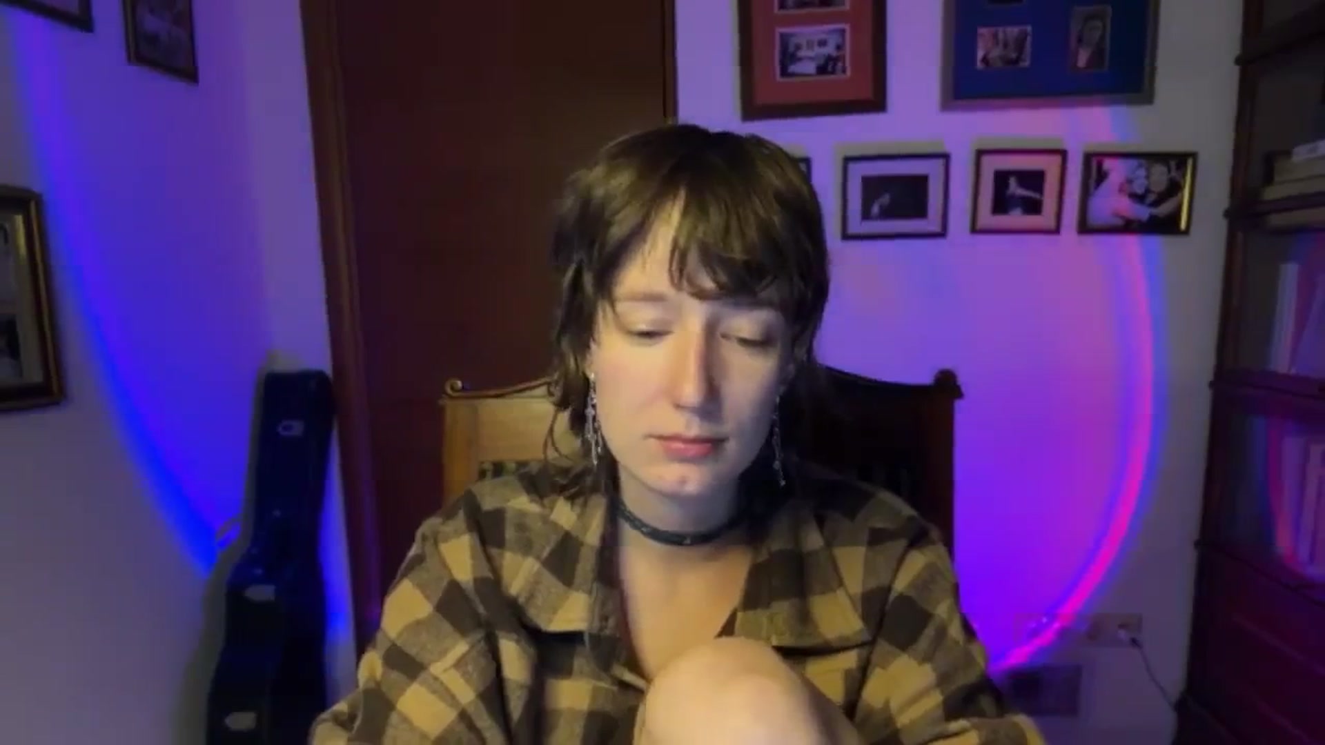 Gallery image thumbnail from LoooneyTunes's myfreecams stream on, 11/10/2025, 02:24 image 3 of 20