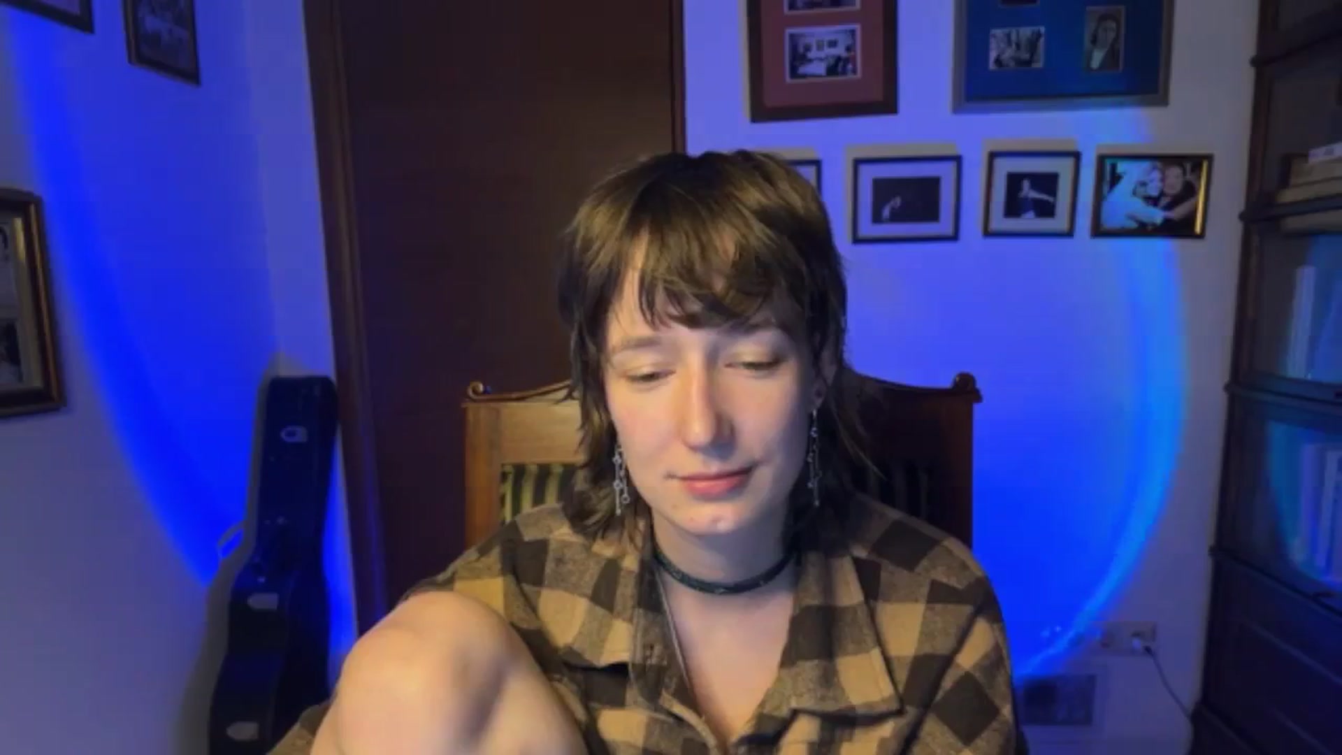 Gallery image thumbnail from LoooneyTunes's myfreecams stream on, 11/10/2025, 02:24 image 16 of 20