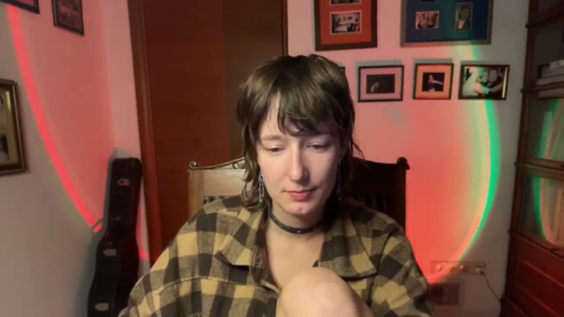 Gallery image thumbnail from LoooneyTunes's myfreecams stream on, 11/10/2025, 02:24 image 6 of 20
