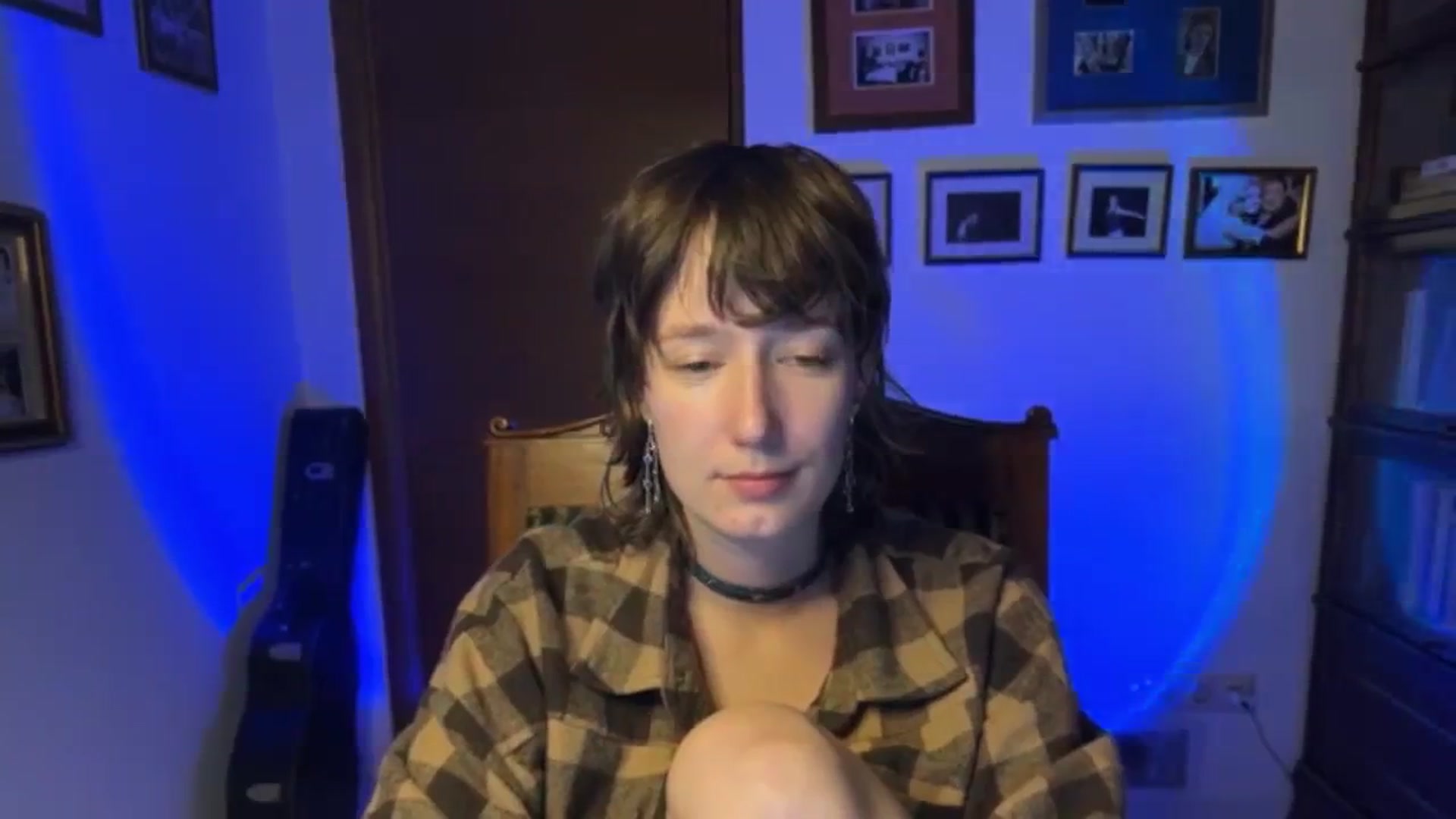 Gallery image thumbnail from LoooneyTunes's myfreecams stream on, 11/10/2025, 02:24 image 8 of 20