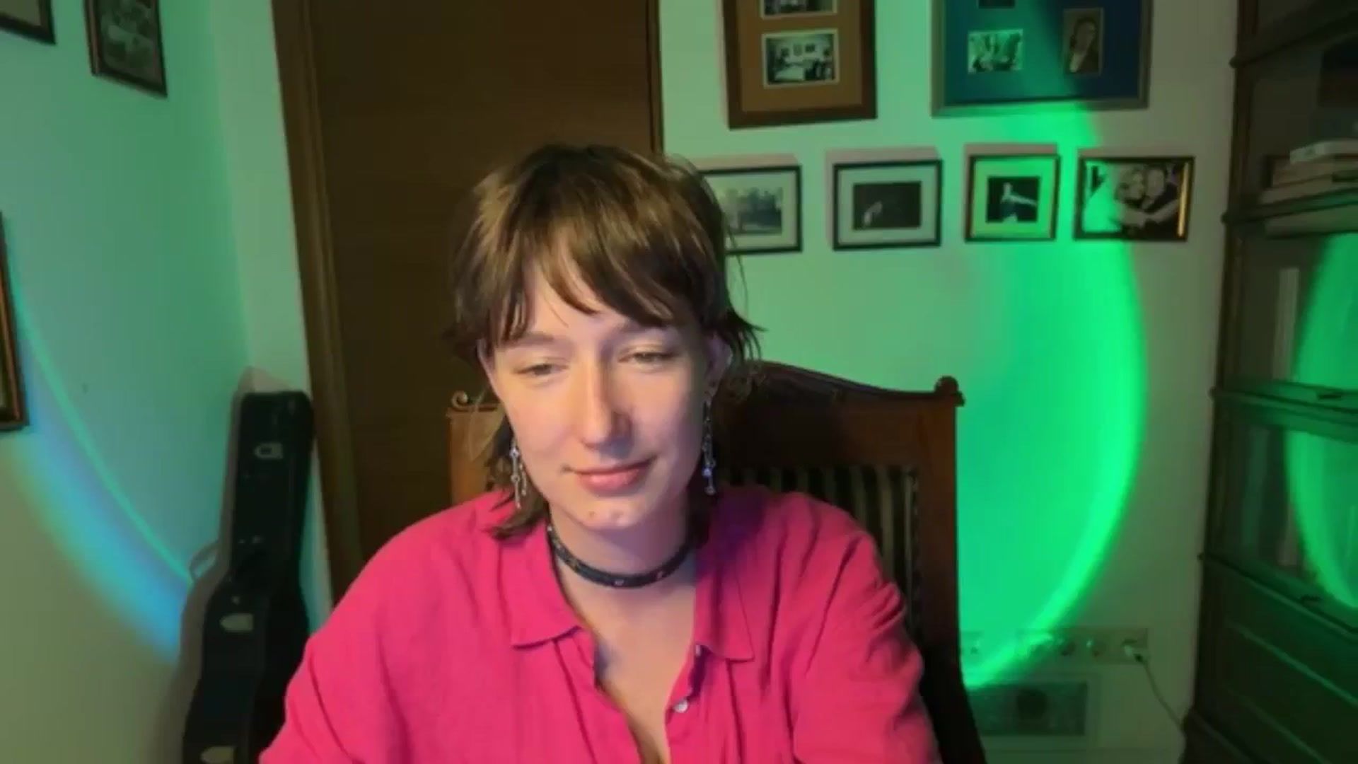 Gallery image thumbnail from LoooneyTunes's myfreecams stream on, 11/13/2025, 03:05 image 13 of 20