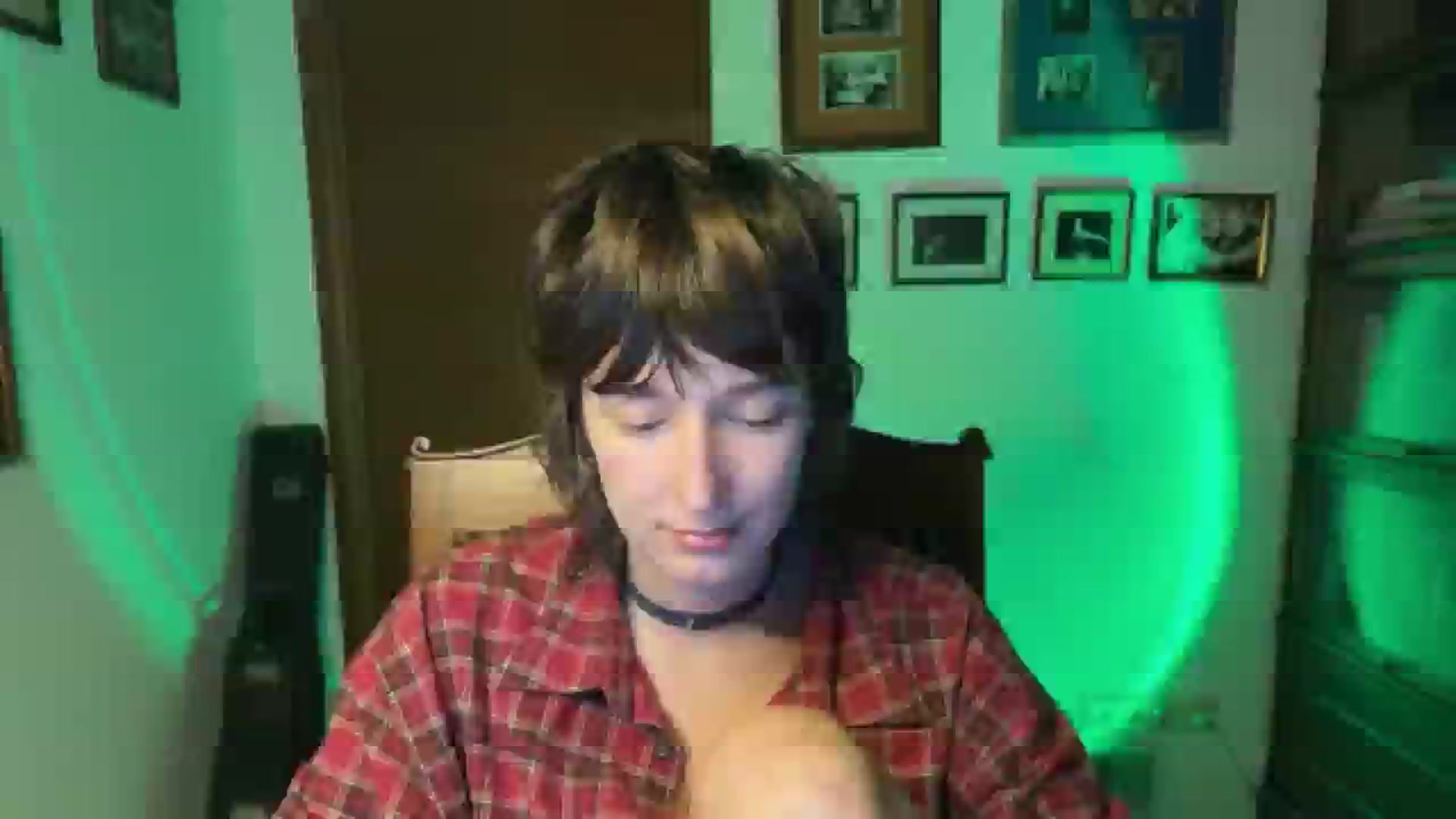Gallery image thumbnail from LoooneyTunes's myfreecams stream on, 11/17/2025, 24:52 image 3 of 20