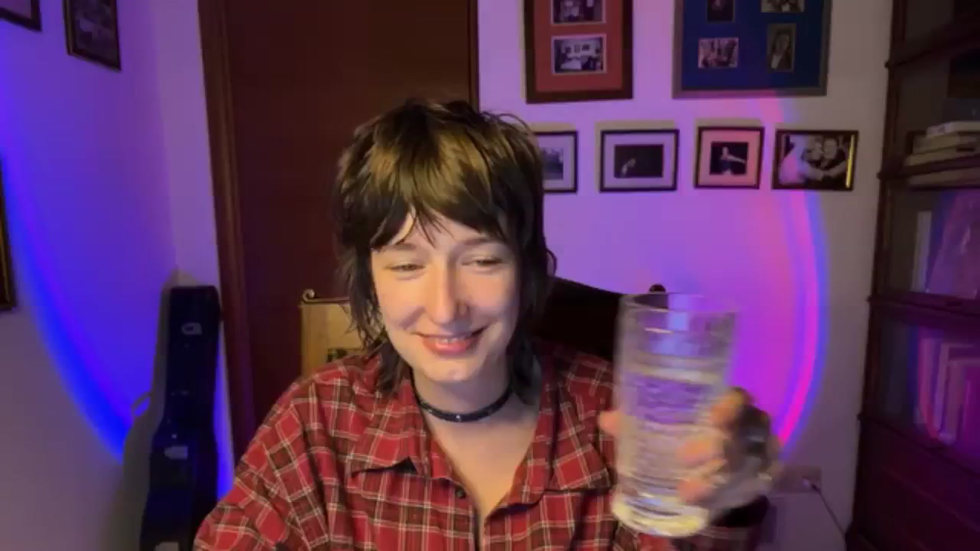 Gallery image thumbnail from LoooneyTunes's myfreecams stream on, 11/17/2025, 24:52 image 11 of 20