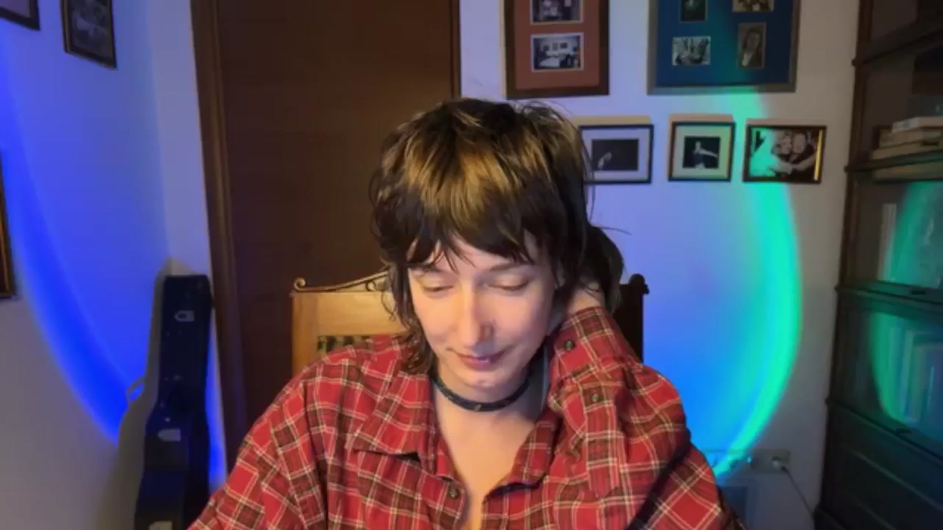 Gallery image thumbnail from LoooneyTunes's myfreecams stream on, 11/17/2025, 24:52 image 7 of 20