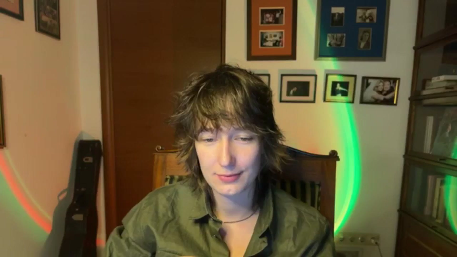 Gallery image thumbnail from LoooneyTunes's myfreecams stream on, 11/23/2025, 24:29 image 10 of 20