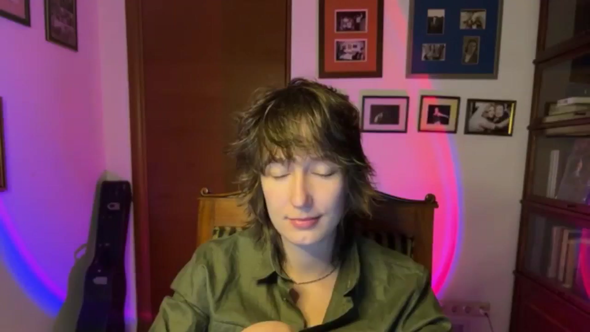 Gallery image thumbnail from LoooneyTunes's myfreecams stream on, 11/23/2025, 24:29 image 8 of 20