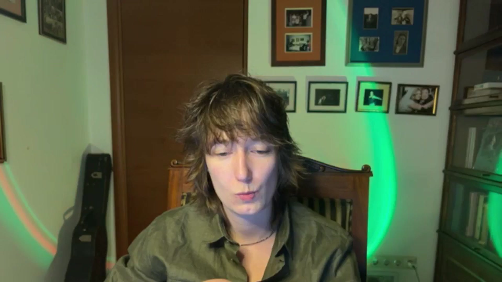 Gallery image thumbnail from LoooneyTunes's myfreecams stream on, 11/23/2025, 24:29 image 16 of 20