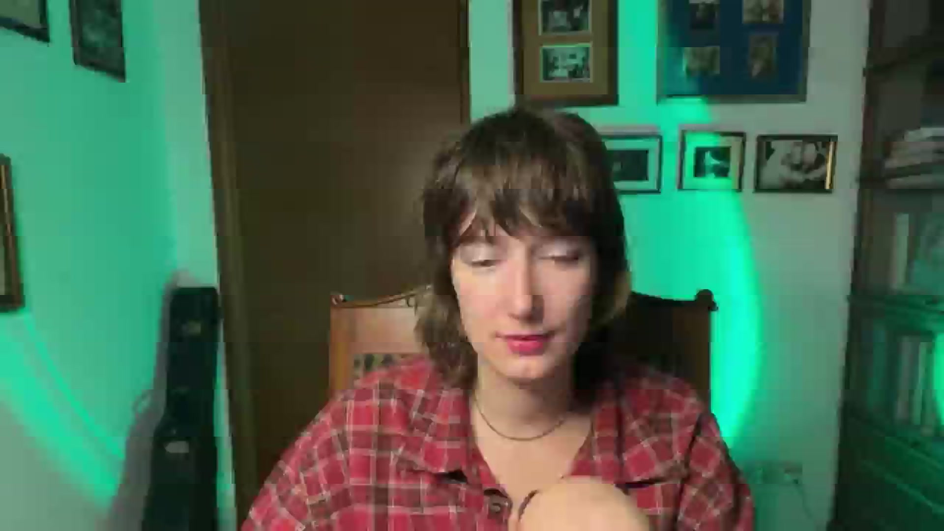 Gallery image thumbnail from LoooneyTunes's myfreecams stream on, 11/23/2025, 15:59 image 10 of 20