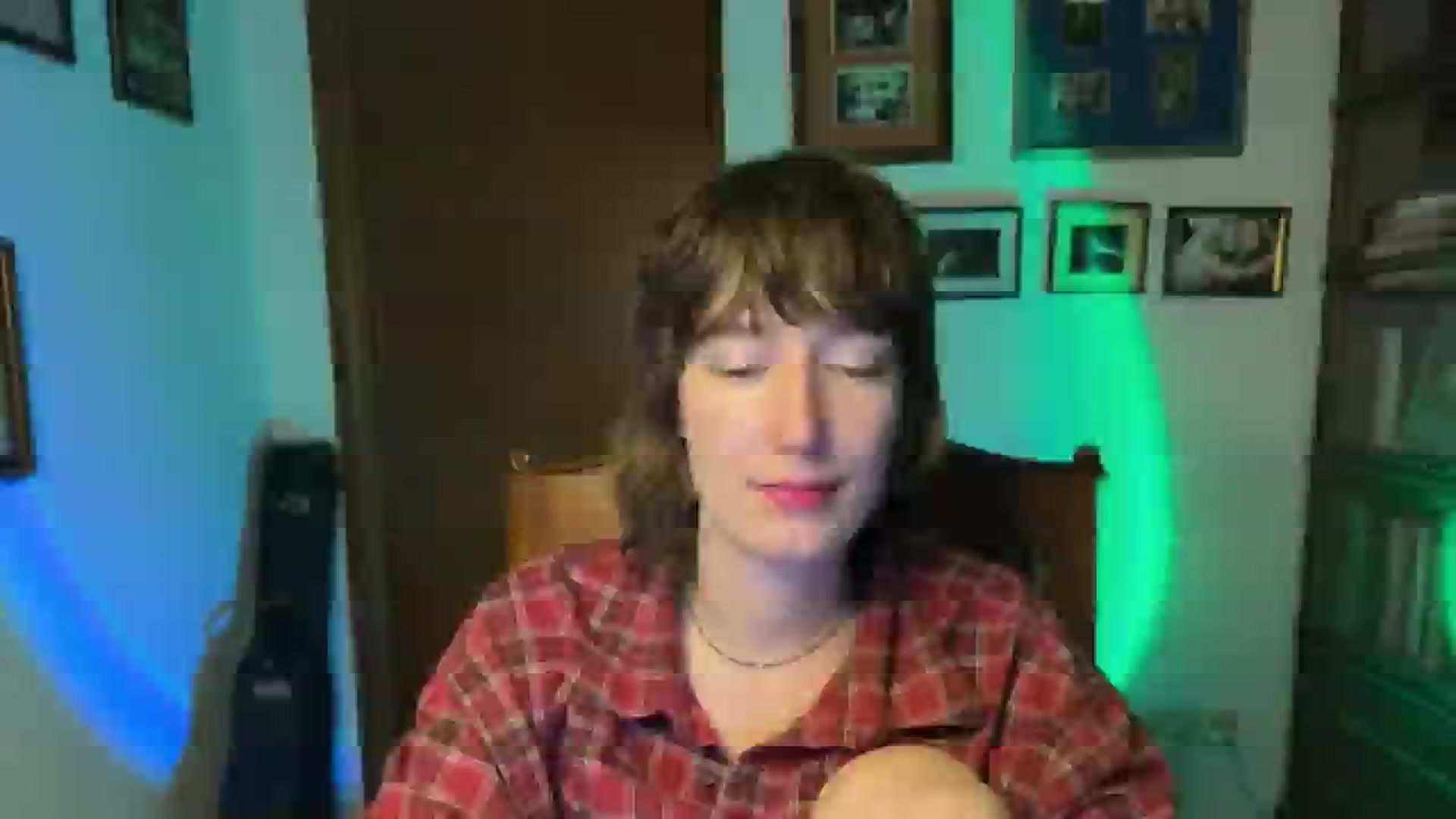 Gallery image thumbnail from LoooneyTunes's myfreecams stream on, 11/23/2025, 15:59 image 13 of 20