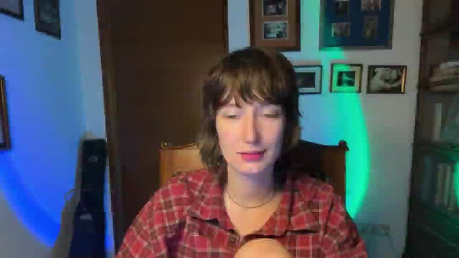Gallery image thumbnail from LoooneyTunes's myfreecams stream on, 11/23/2025, 15:59 image 16 of 20